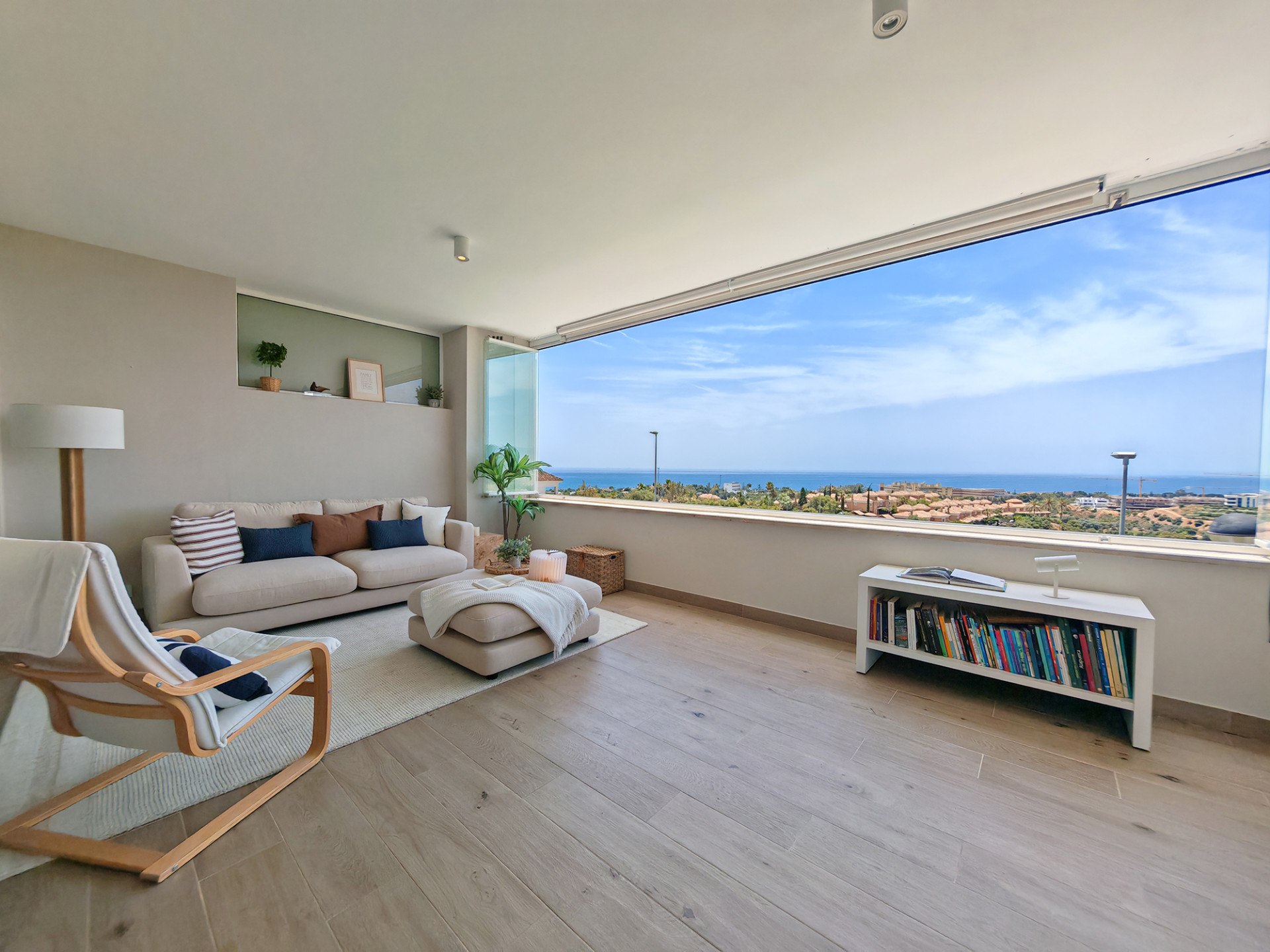 Luxury duplex apartment for sale in Santa Clara, Marbella East with panoramic sea, golf and mountain views