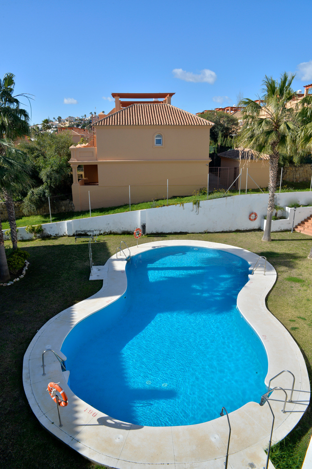 Penthouse in Estepona West photo 5