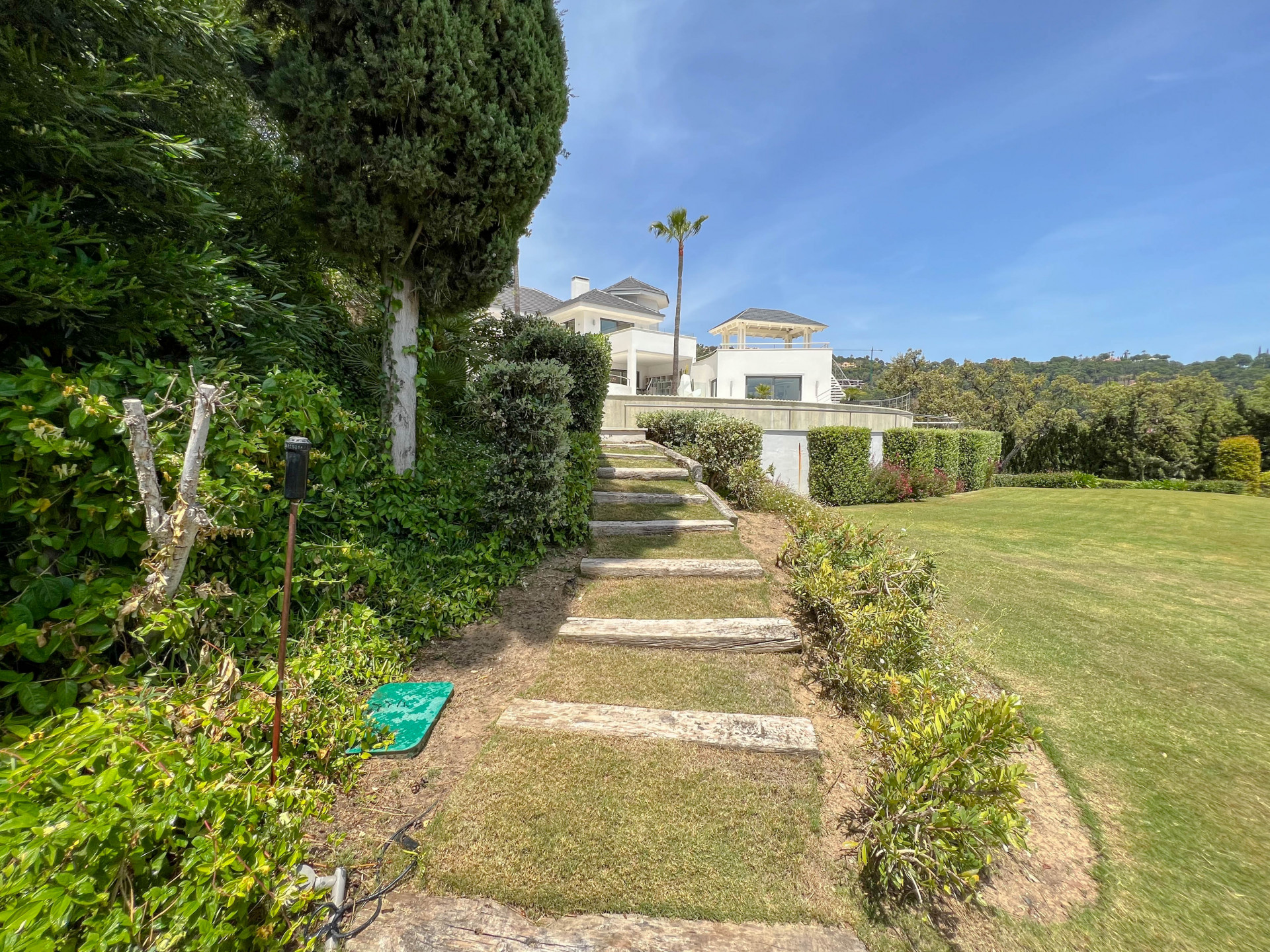 Fantastic modern villa with amazing panoramic sea views in La Zagaleta