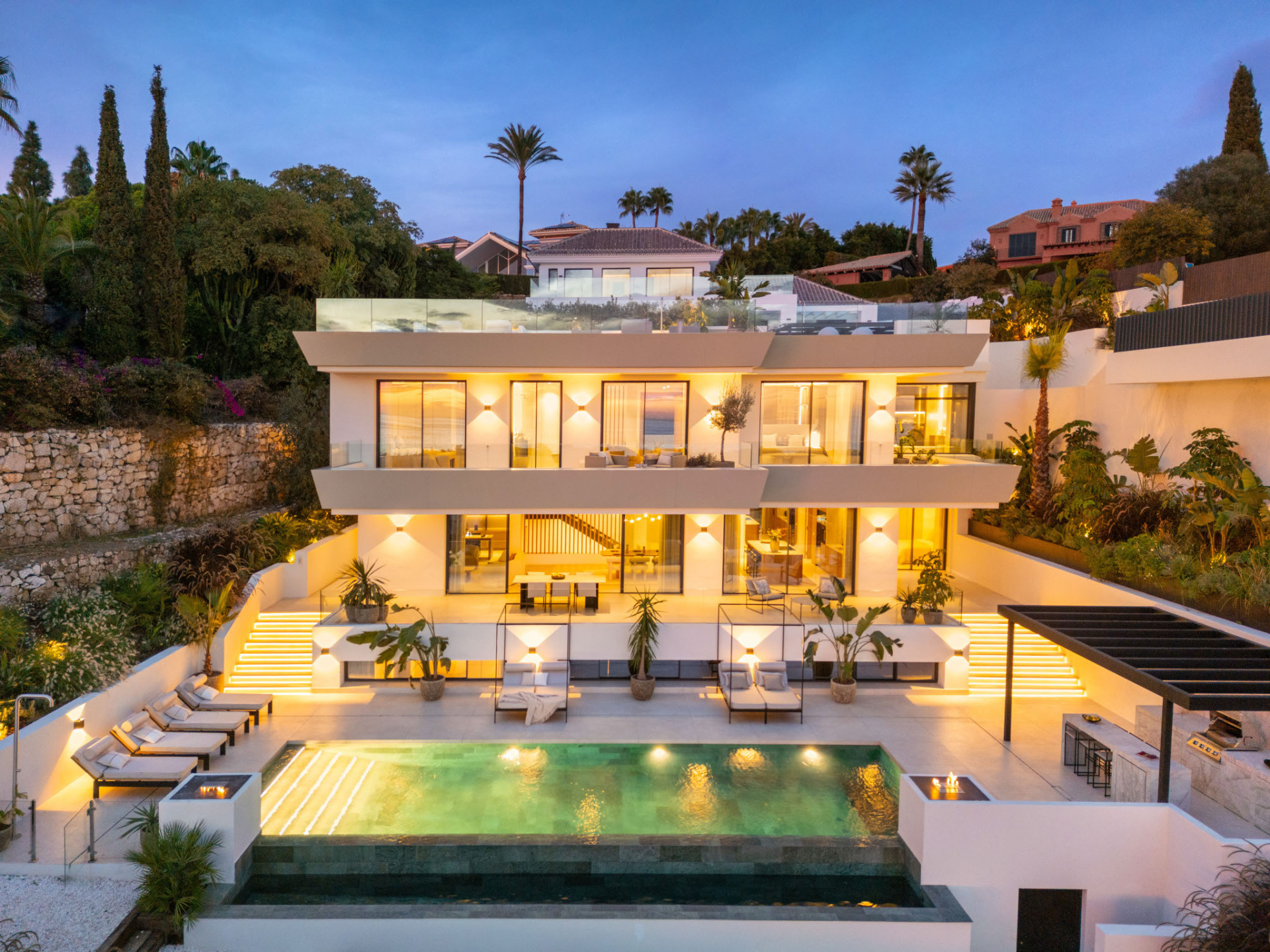 Villa for sale in Elviria Marbella East