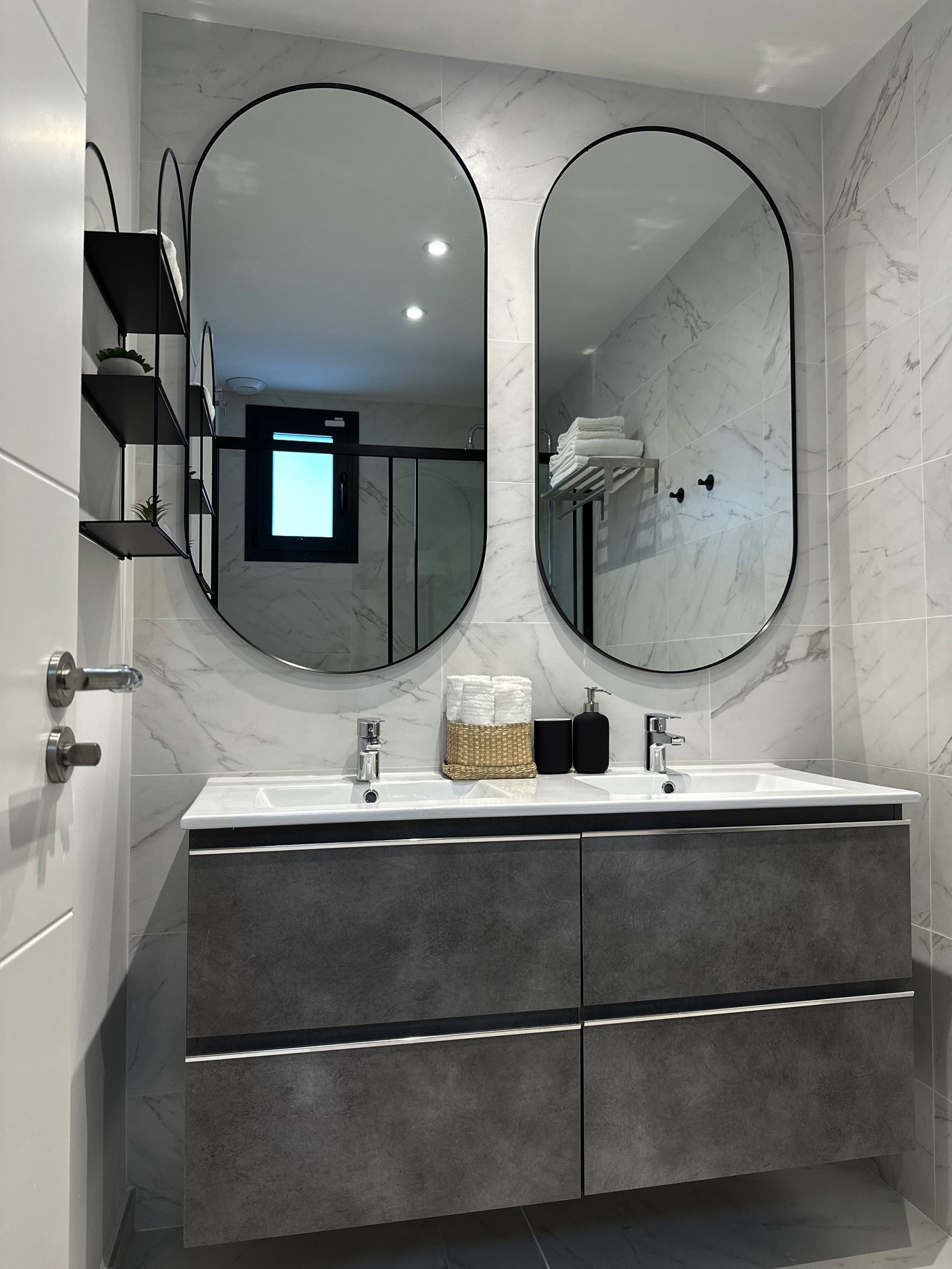 Ground Floor Apartment · Estepona Town thumbnail 4