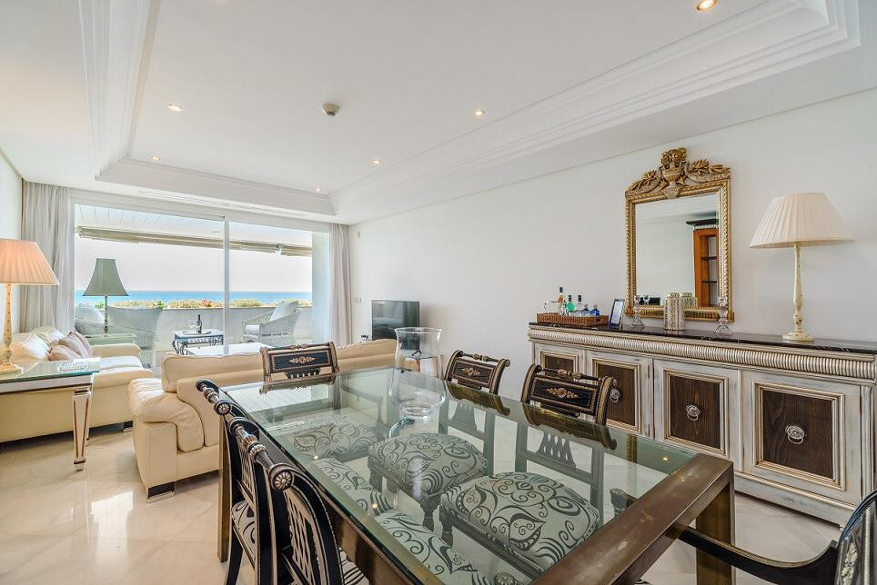 Apartment in Nueva Andalucia photo 5