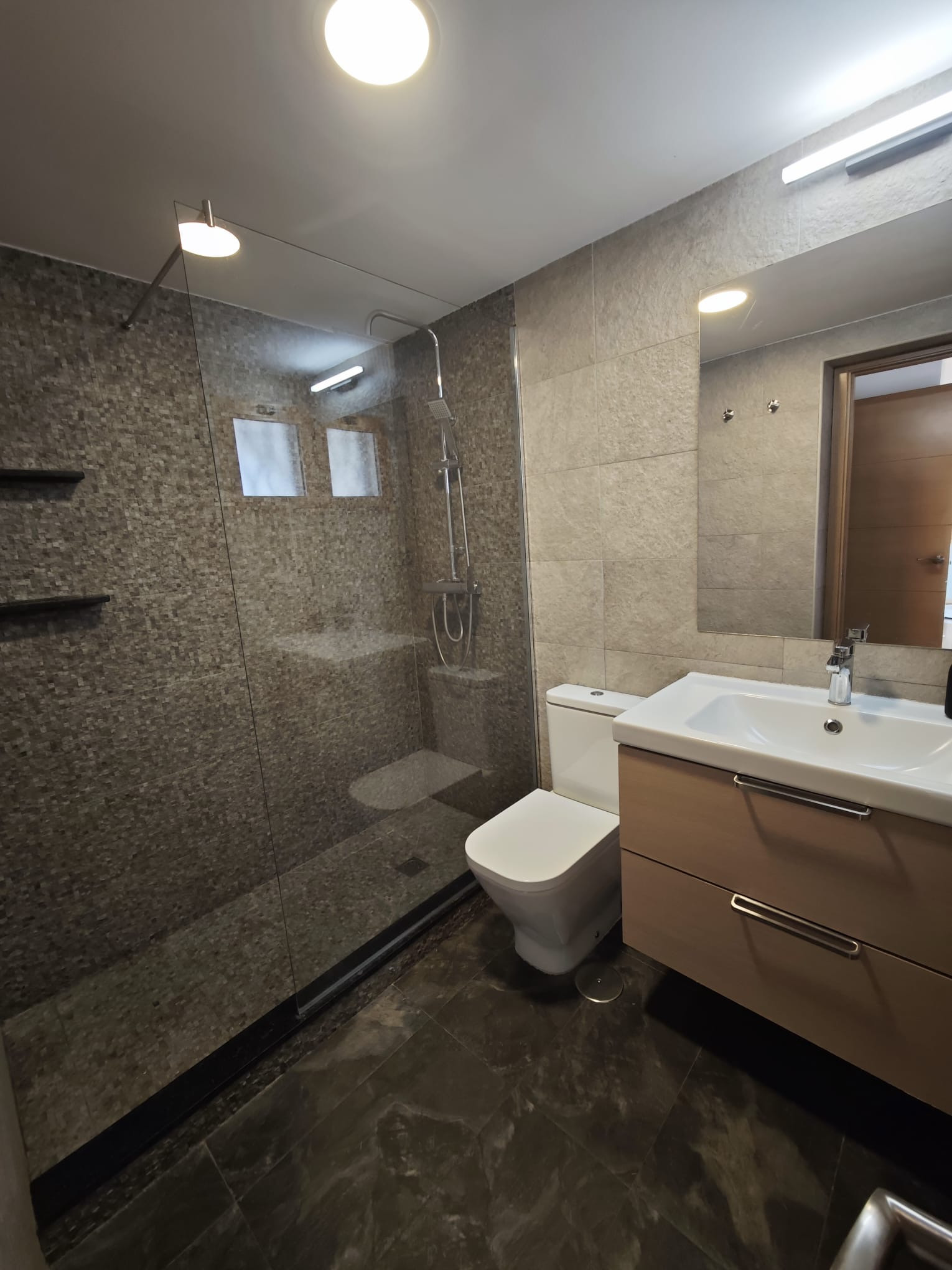 Semi Detached House 3 Bedrooms 2 Bathrooms in Estepona, Costa del Sol