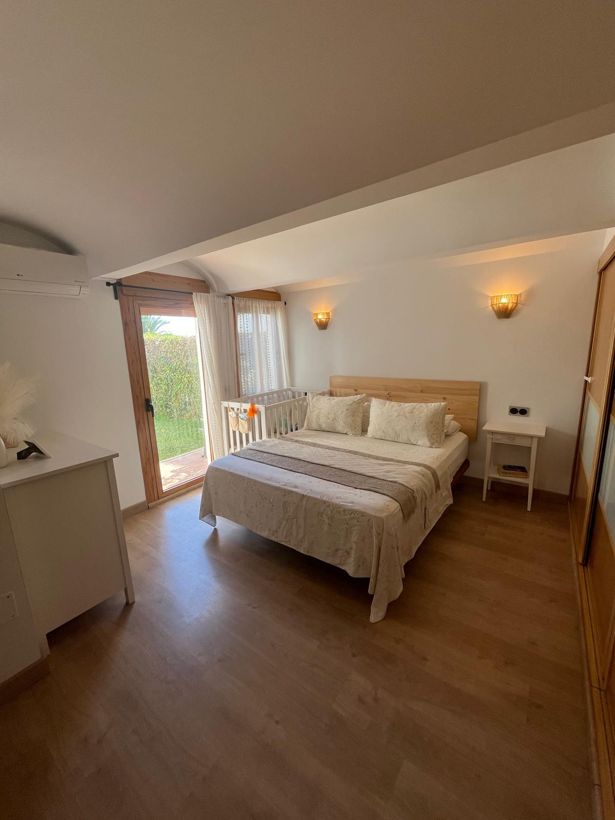 Semi Detached House 3 Bedrooms 2 Bathrooms in Estepona, Costa del Sol