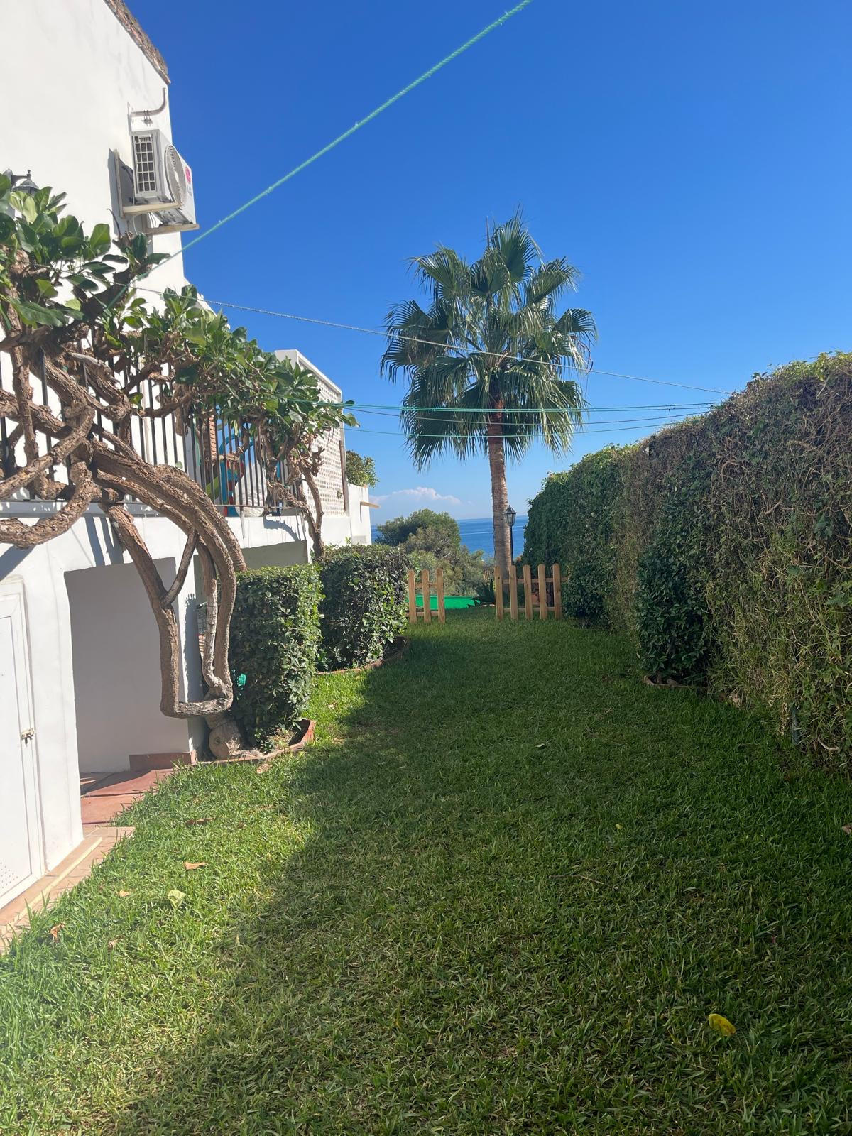 Semi Detached House 3 Bedrooms 2 Bathrooms in Estepona, Costa del Sol