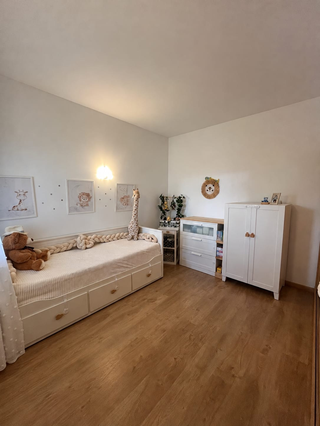 Semi Detached House 3 Bedrooms 2 Bathrooms in Estepona, Costa del Sol