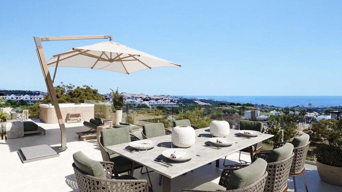 Villa 3 Bedrooms 4 Bathrooms in Marbella, Costa del Sol