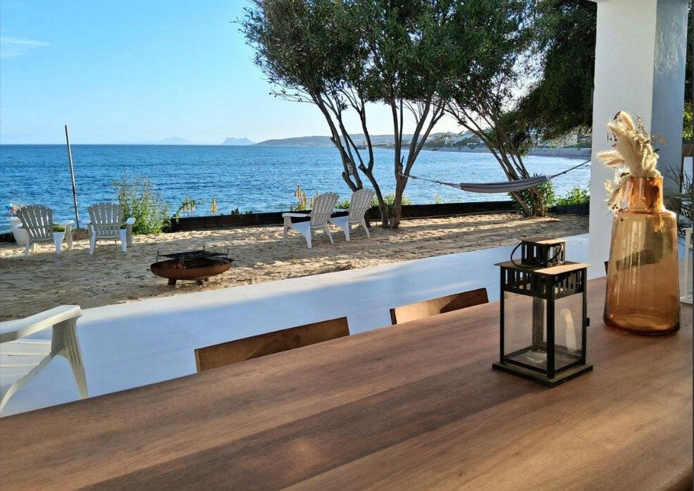 Villa 6 Bedrooms 5 Bathrooms in Estepona, Costa del Sol