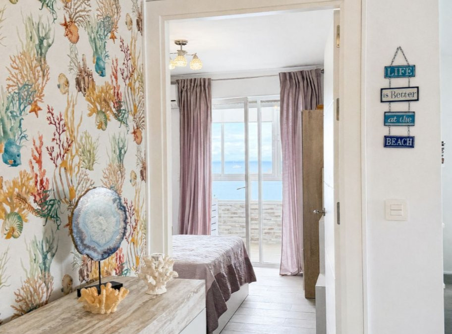 Apartment 3 Bedrooms 2 Bathrooms in Sotogrande, Costa del Sol
