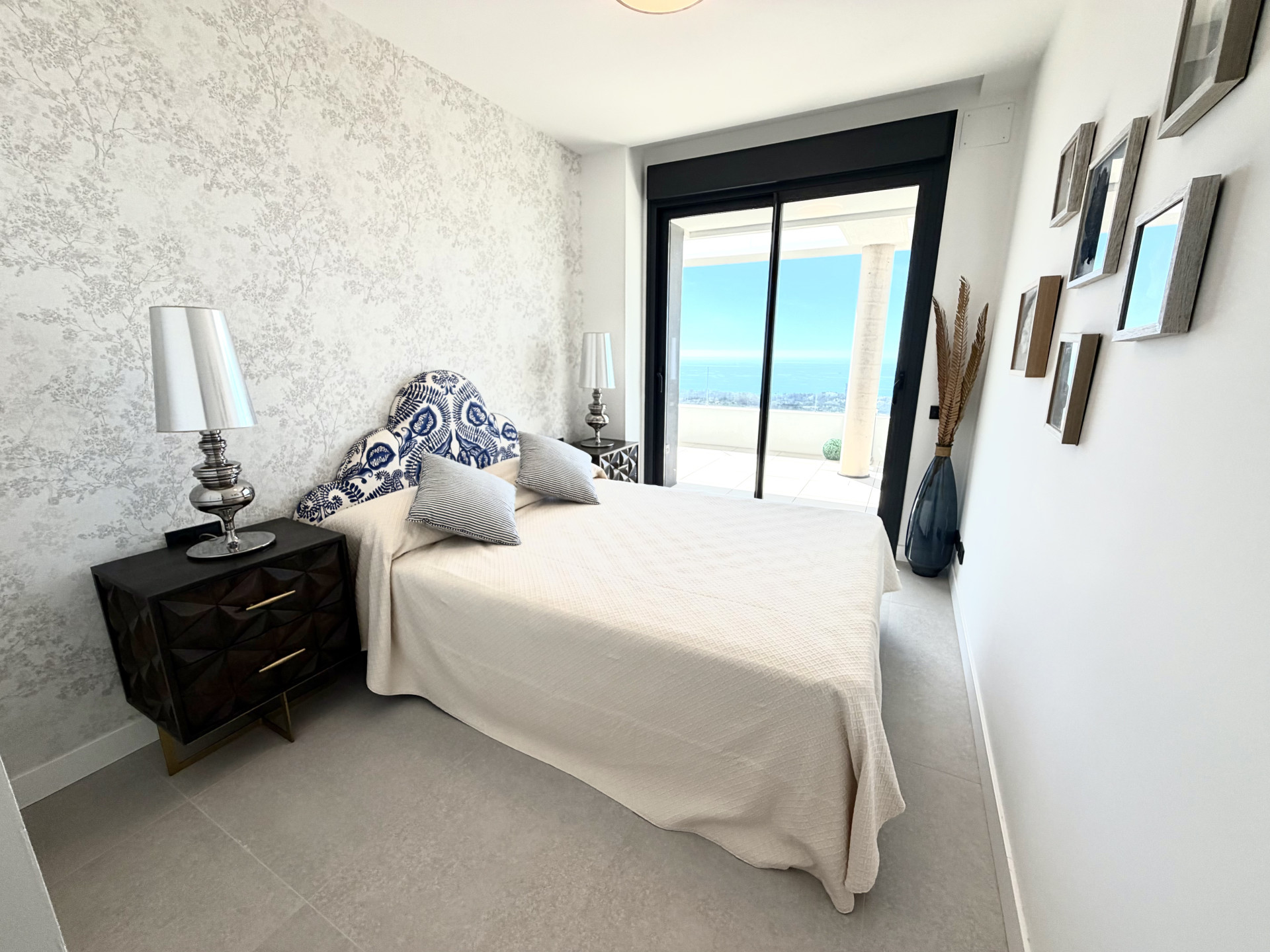 Apartment 2 Bedrooms 2 Bathrooms in Marbella, Costa del Sol