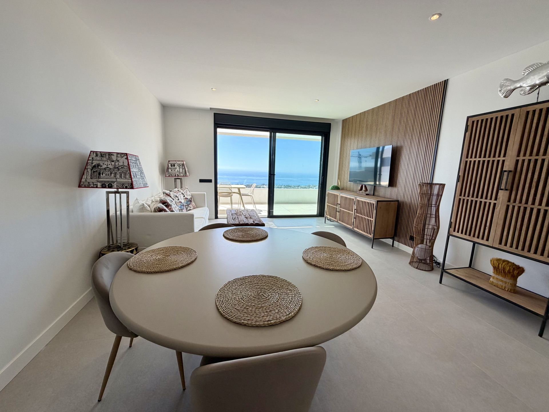 Apartment 2 Bedrooms 2 Bathrooms in Marbella, Costa del Sol