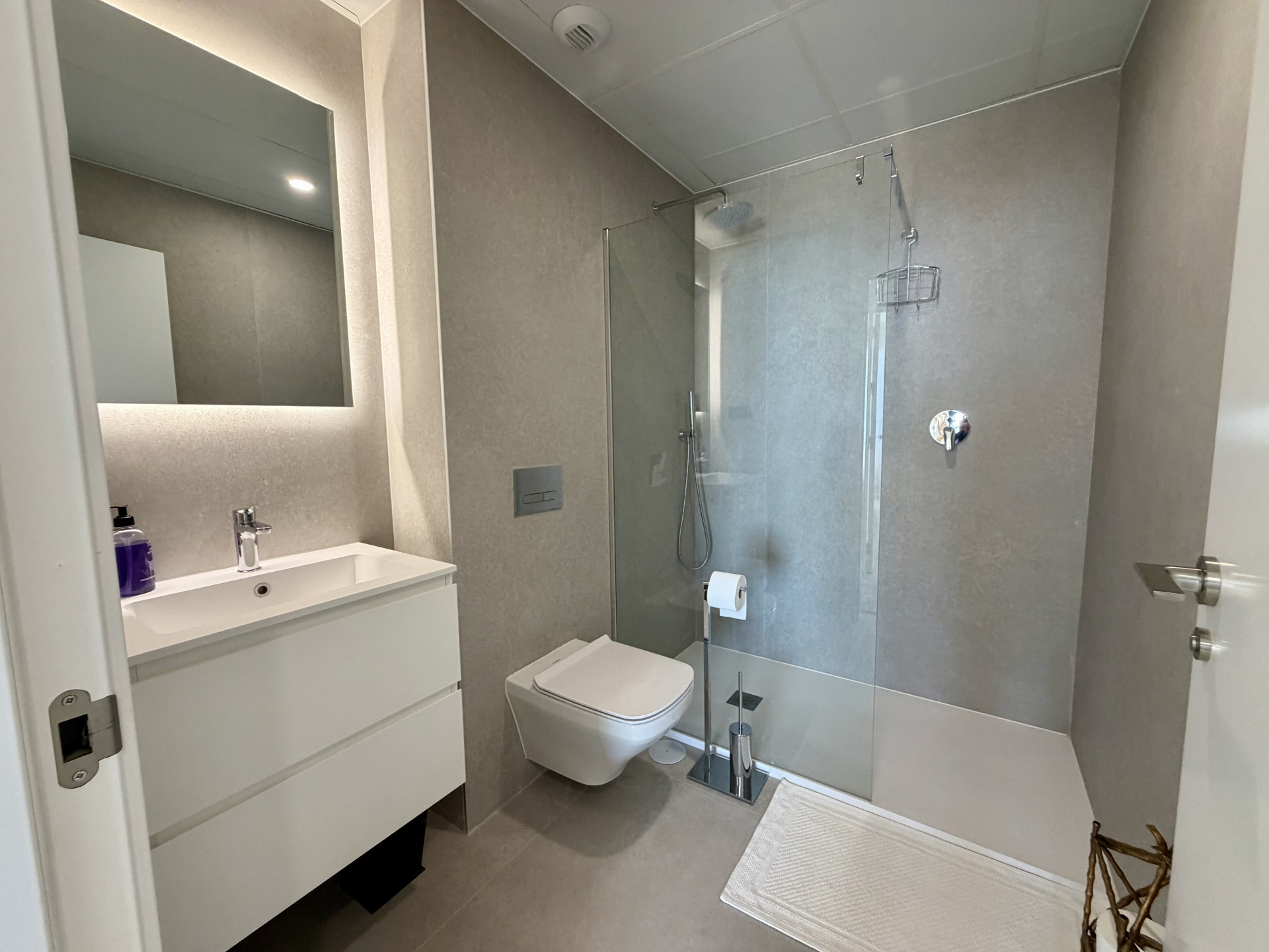 Apartment 2 Bedrooms 2 Bathrooms in Marbella, Costa del Sol