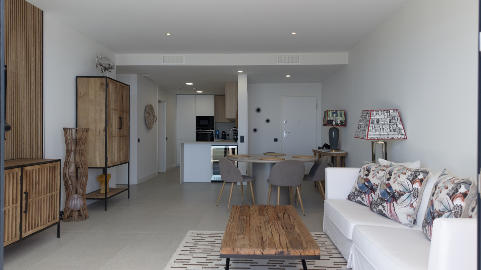 Apartment 2 Bedrooms 2 Bathrooms in Marbella, Costa del Sol