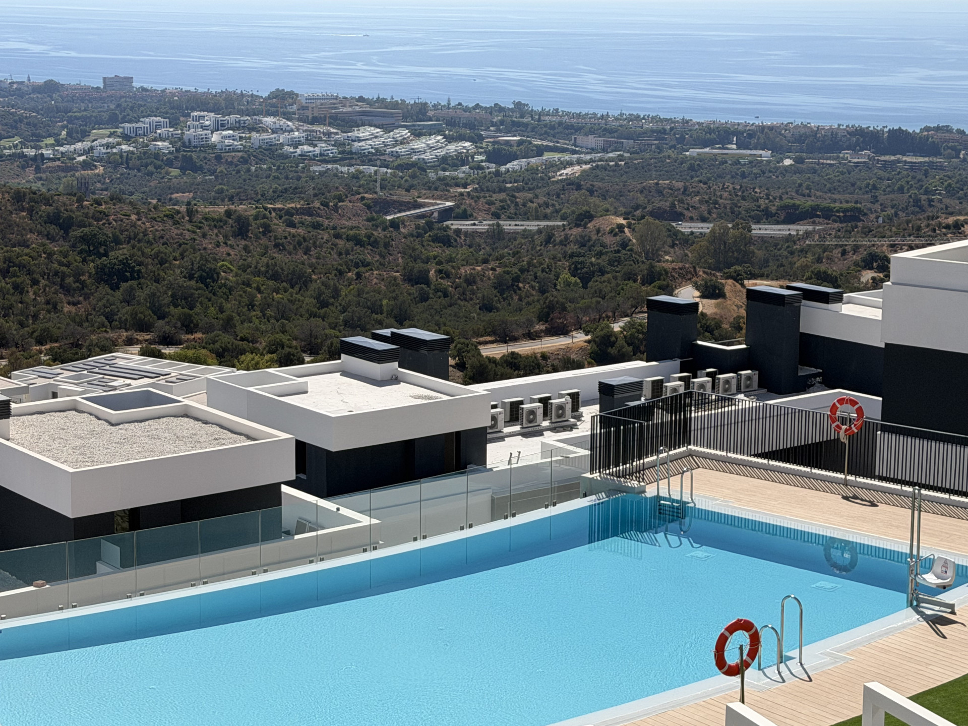 Apartment 2 Bedrooms 2 Bathrooms in Marbella, Costa del Sol