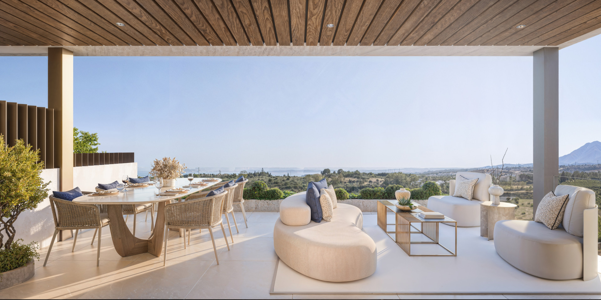 Town House 3 Bedrooms 2 Bathrooms in Estepona, Costa del Sol