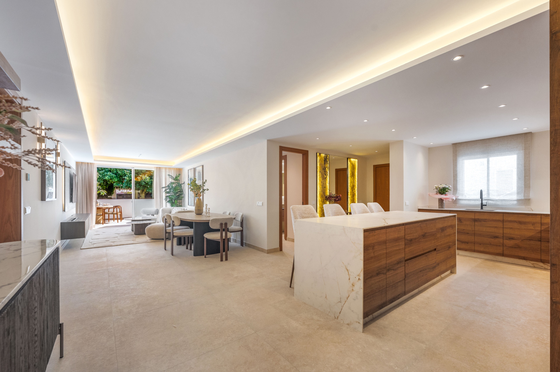 Apartment 3 Bedrooms 3 Bathrooms in Marbella, Costa del Sol