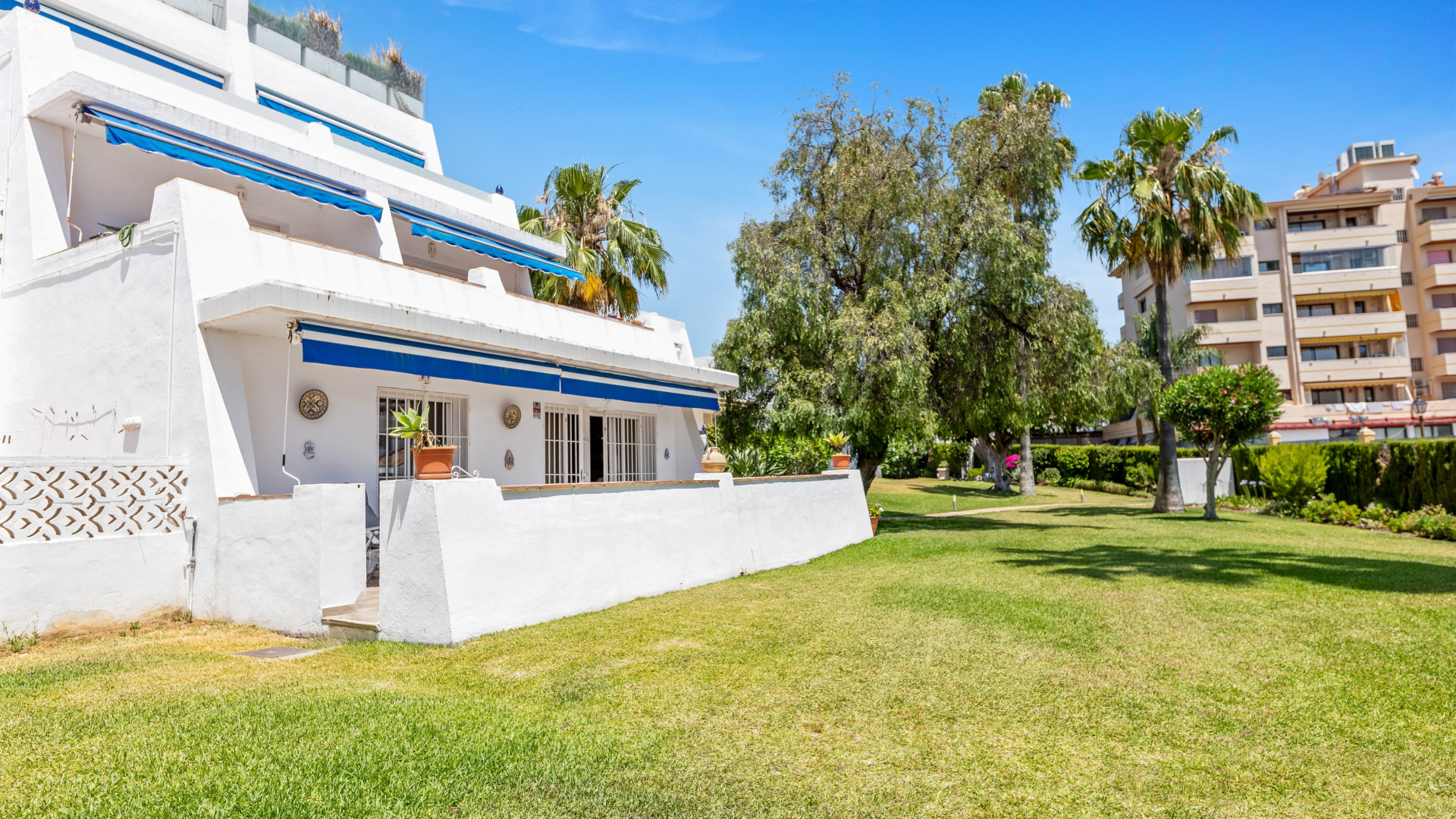 Apartment 3 Bedrooms 3 Bathrooms in Marbella, Costa del Sol