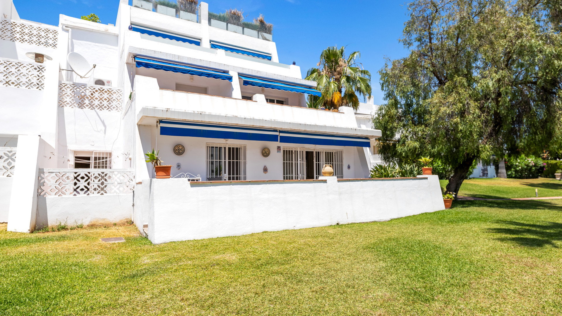 Apartment 3 Bedrooms 3 Bathrooms in Marbella, Costa del Sol