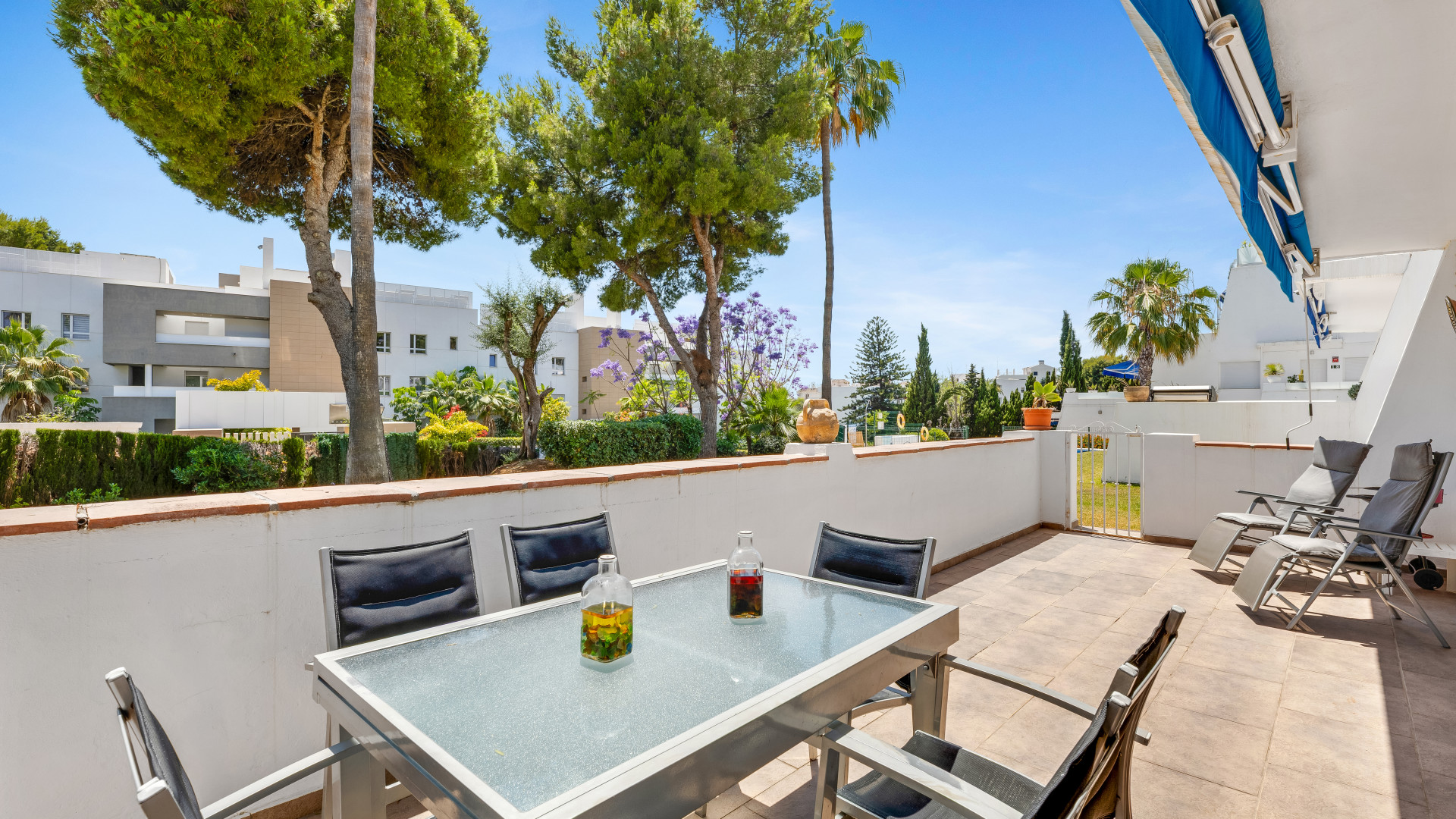 Apartment 3 Bedrooms 3 Bathrooms in Marbella, Costa del Sol