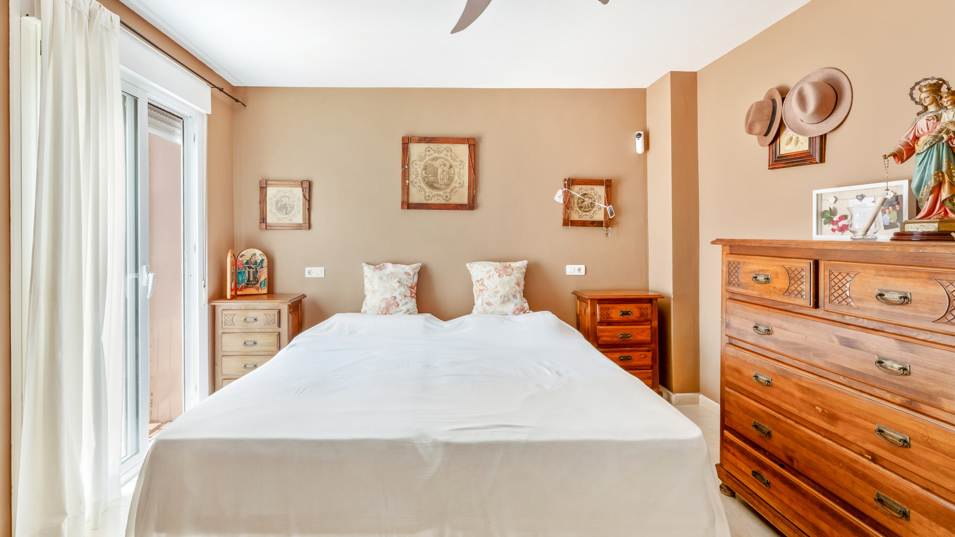 Apartment 3 Bedrooms 3 Bathrooms in Marbella, Costa del Sol