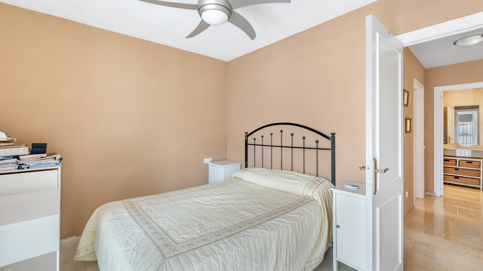 Apartment 3 Bedrooms 3 Bathrooms in Marbella, Costa del Sol
