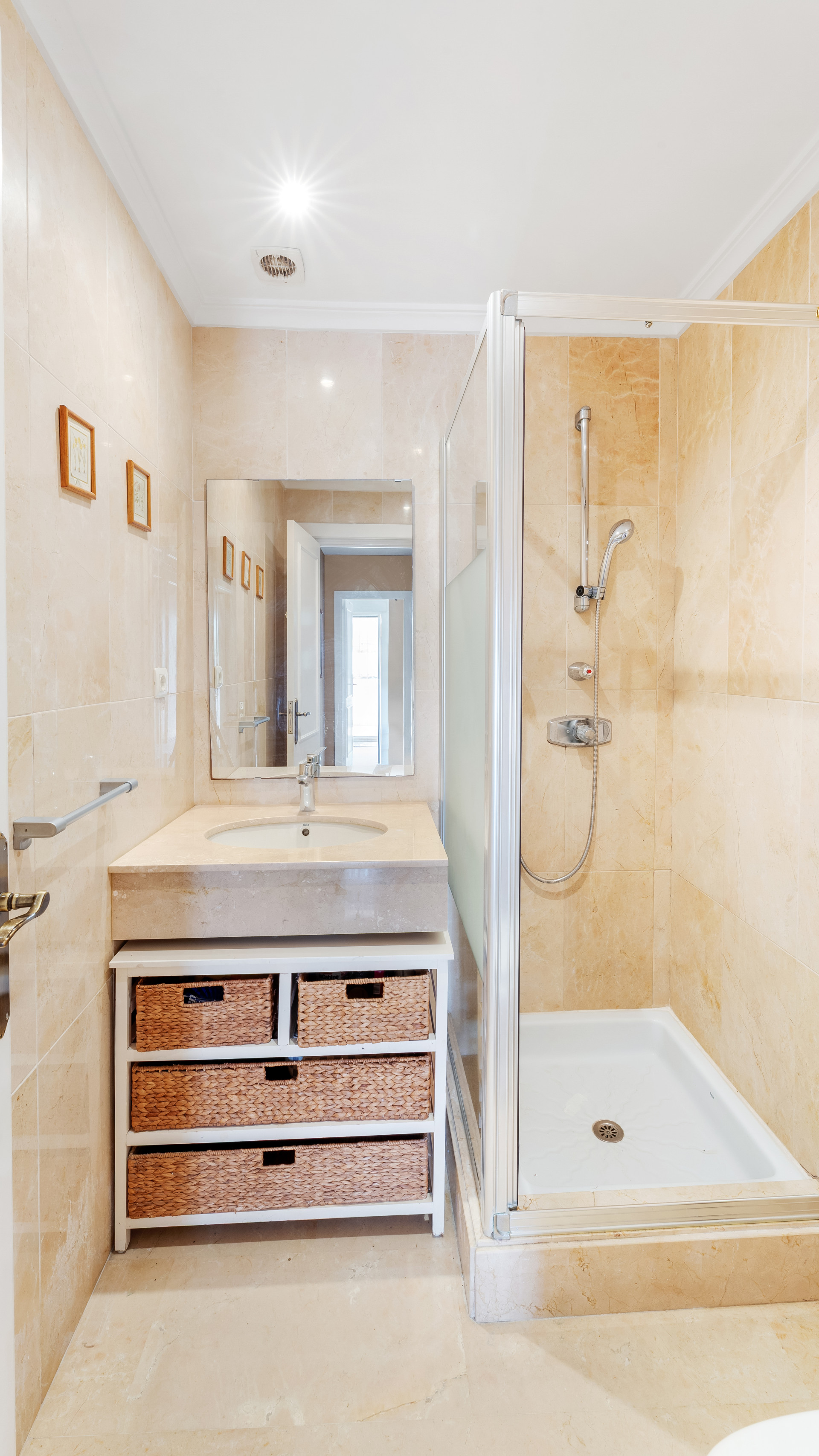 Apartment 3 Bedrooms 3 Bathrooms in Marbella, Costa del Sol