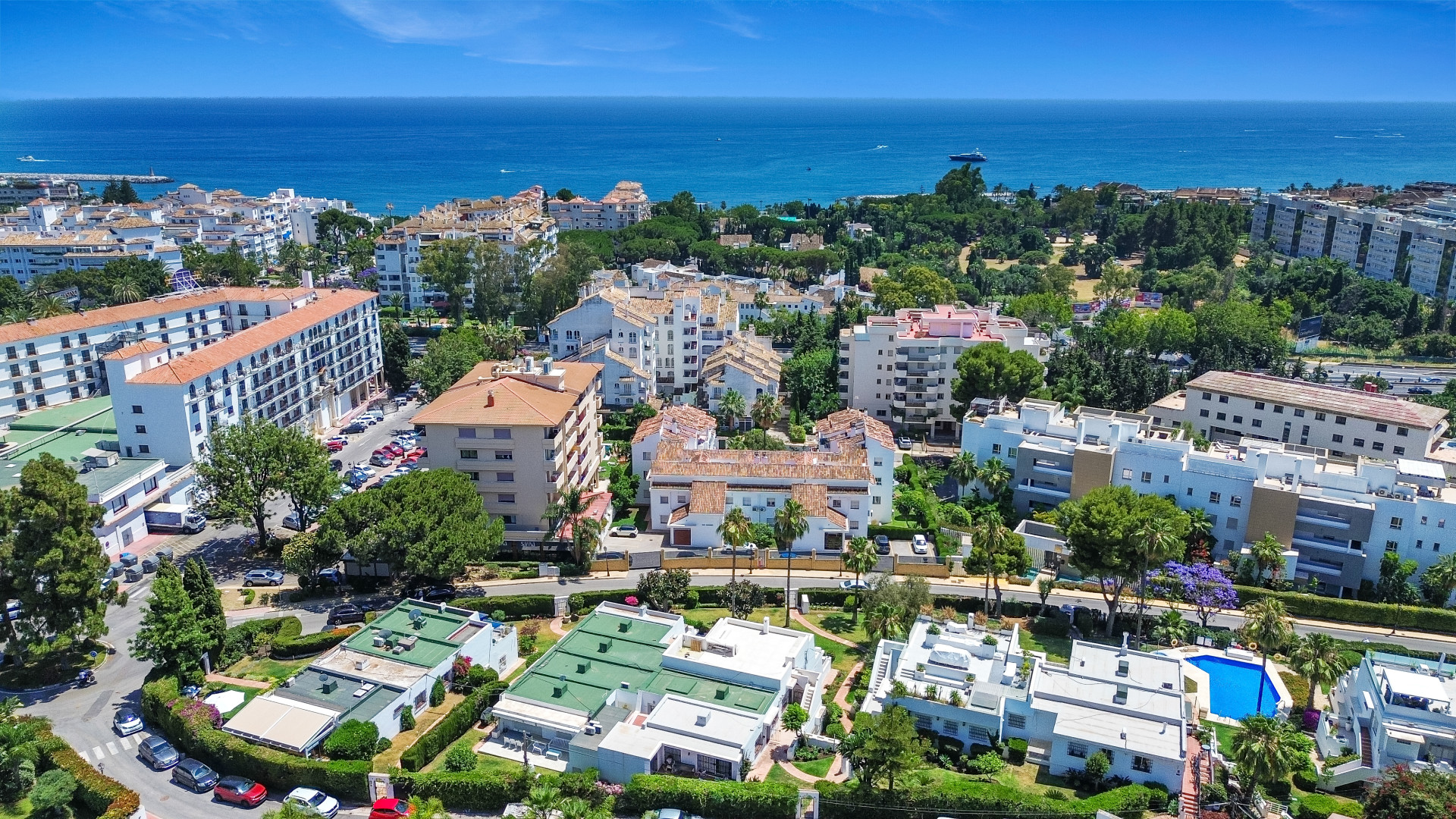 Apartment 3 Bedrooms 3 Bathrooms in Marbella, Costa del Sol