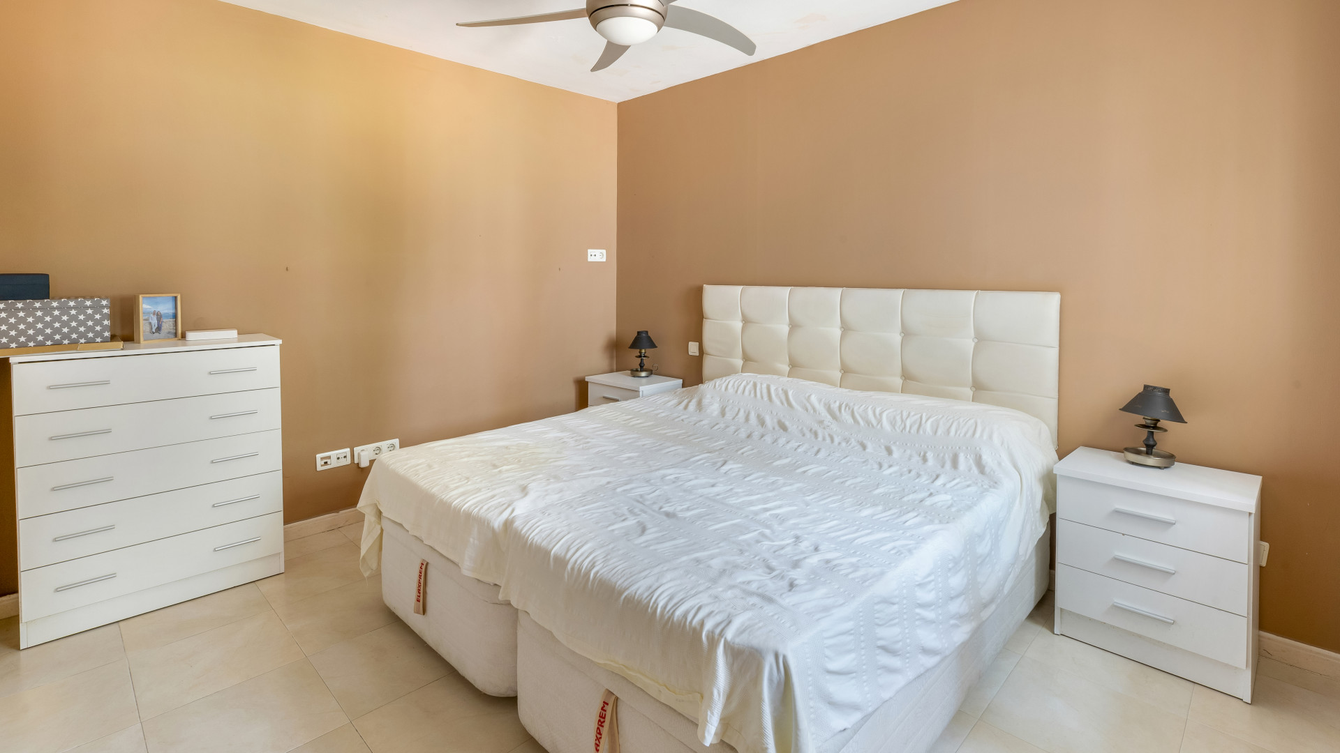 Apartment 3 Bedrooms 3 Bathrooms in Marbella, Costa del Sol