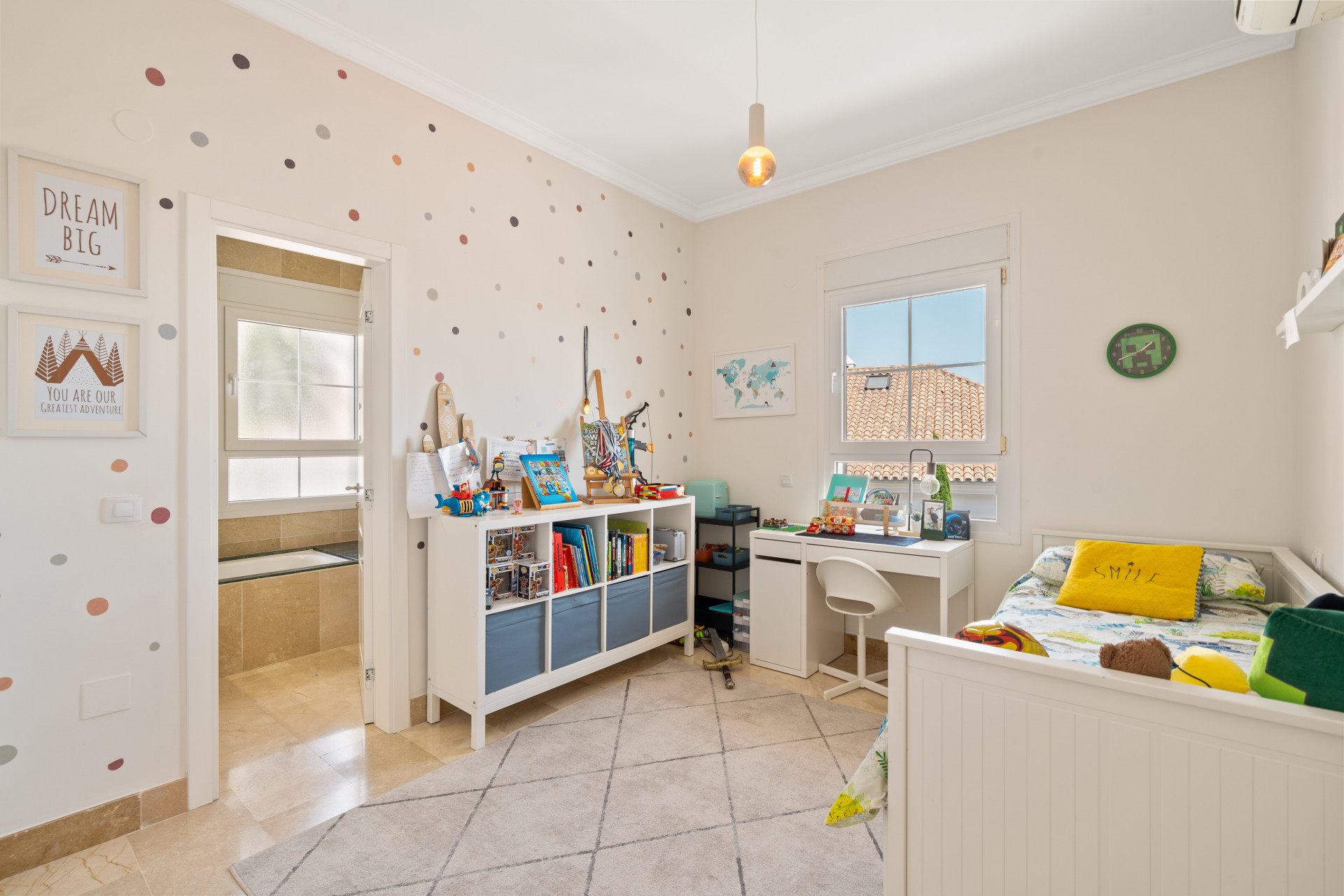 Villa 4 Bedrooms 3 Bathrooms in Marbella, Costa del Sol
