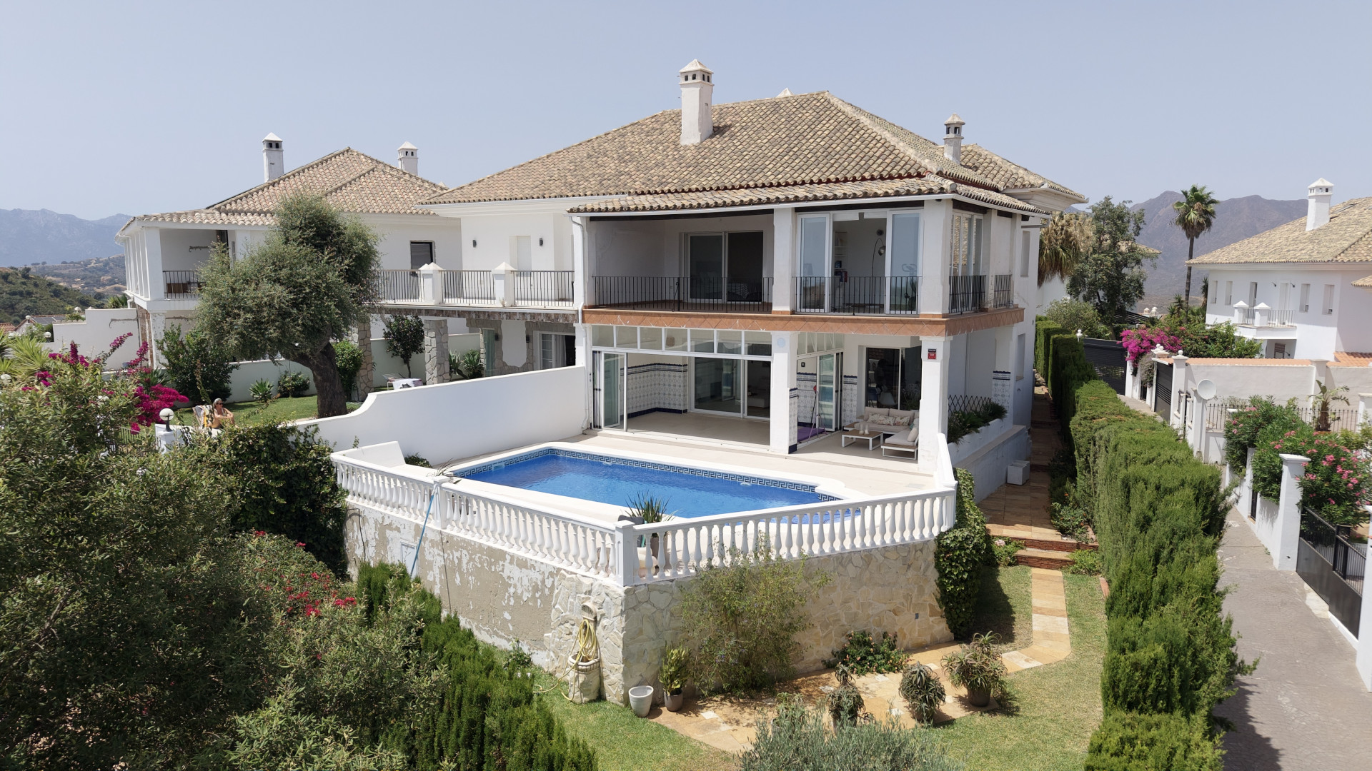 Villa 4 Bedrooms 3 Bathrooms in Marbella, Costa del Sol