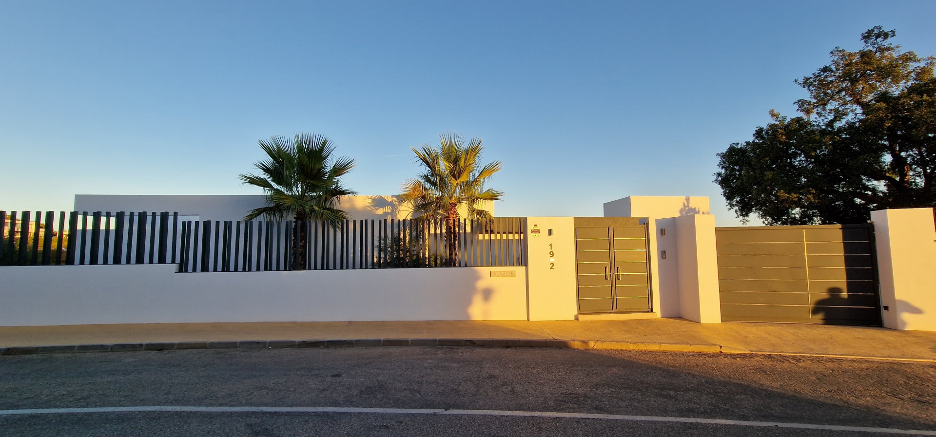 Villa 4 Bedrooms 5 Bathrooms in Marbella, Costa del Sol