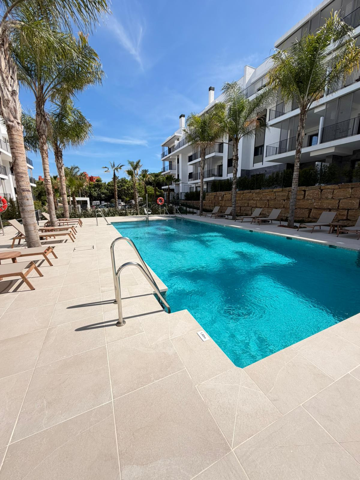 Apartment 2 Bedrooms 2 Bathrooms in Estepona, Costa del Sol