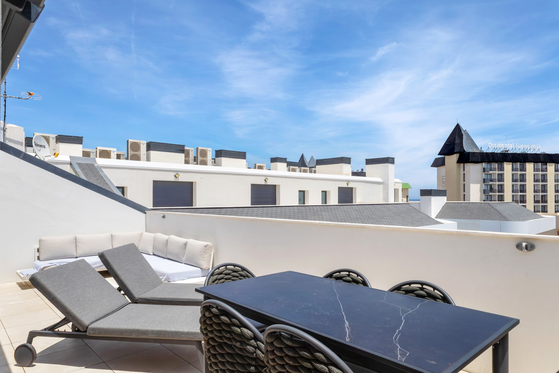 Penthouse 3 Bedrooms 3 Bathrooms in Fuengirola, Costa del Sol