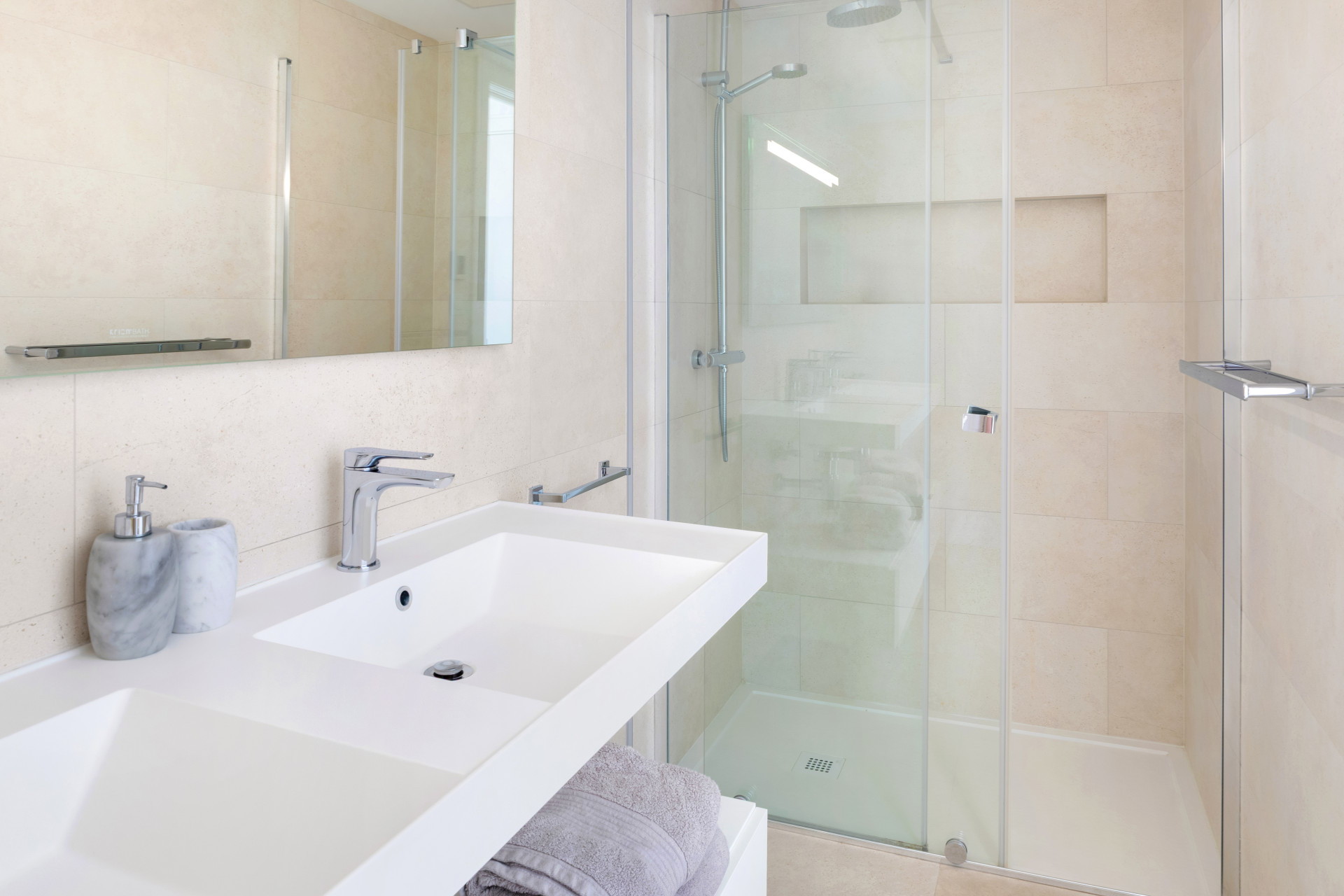 Penthouse 3 Bedrooms 3 Bathrooms in Fuengirola, Costa del Sol