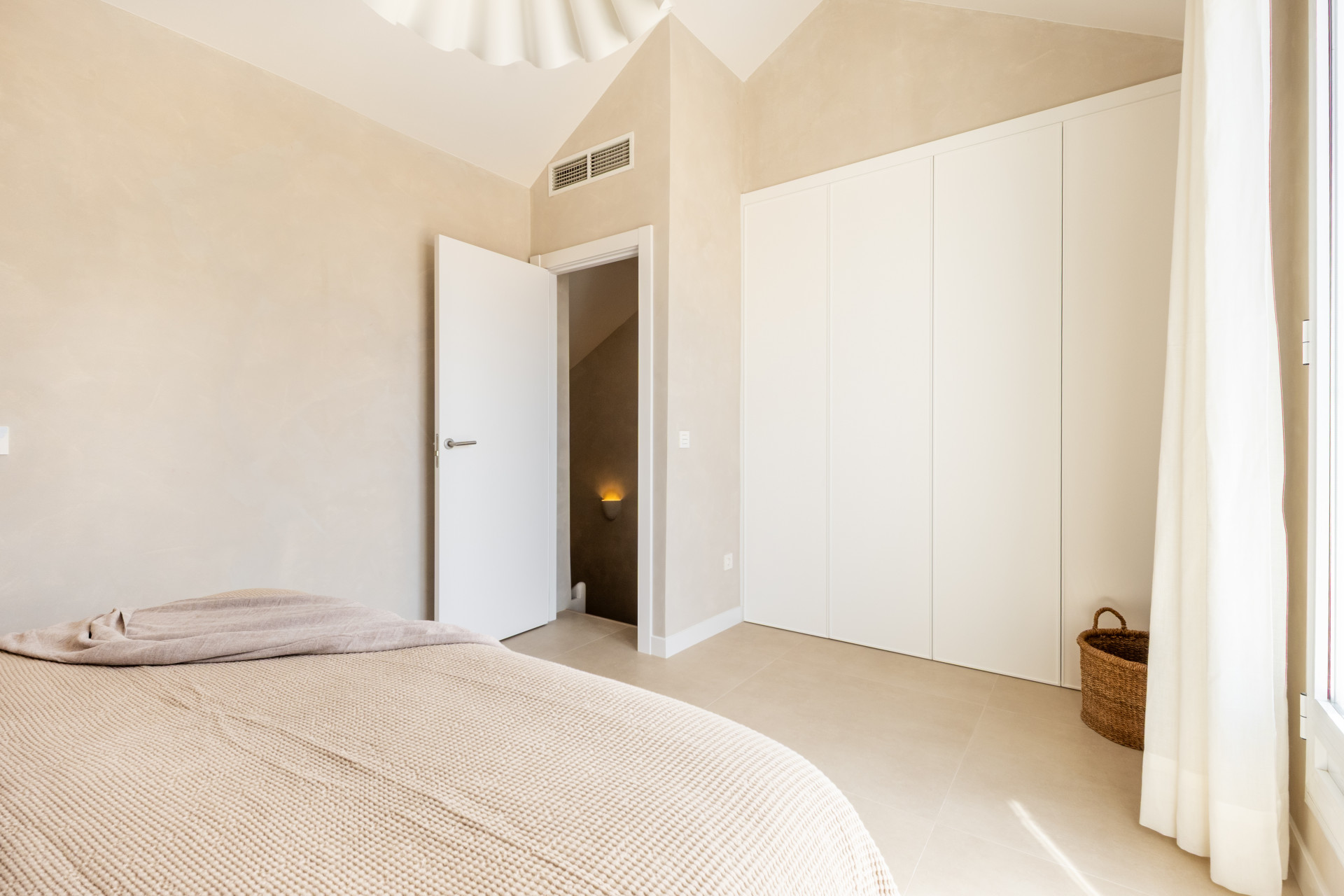 Town House 3 Bedrooms 3 Bathrooms in Marbella, Costa del Sol