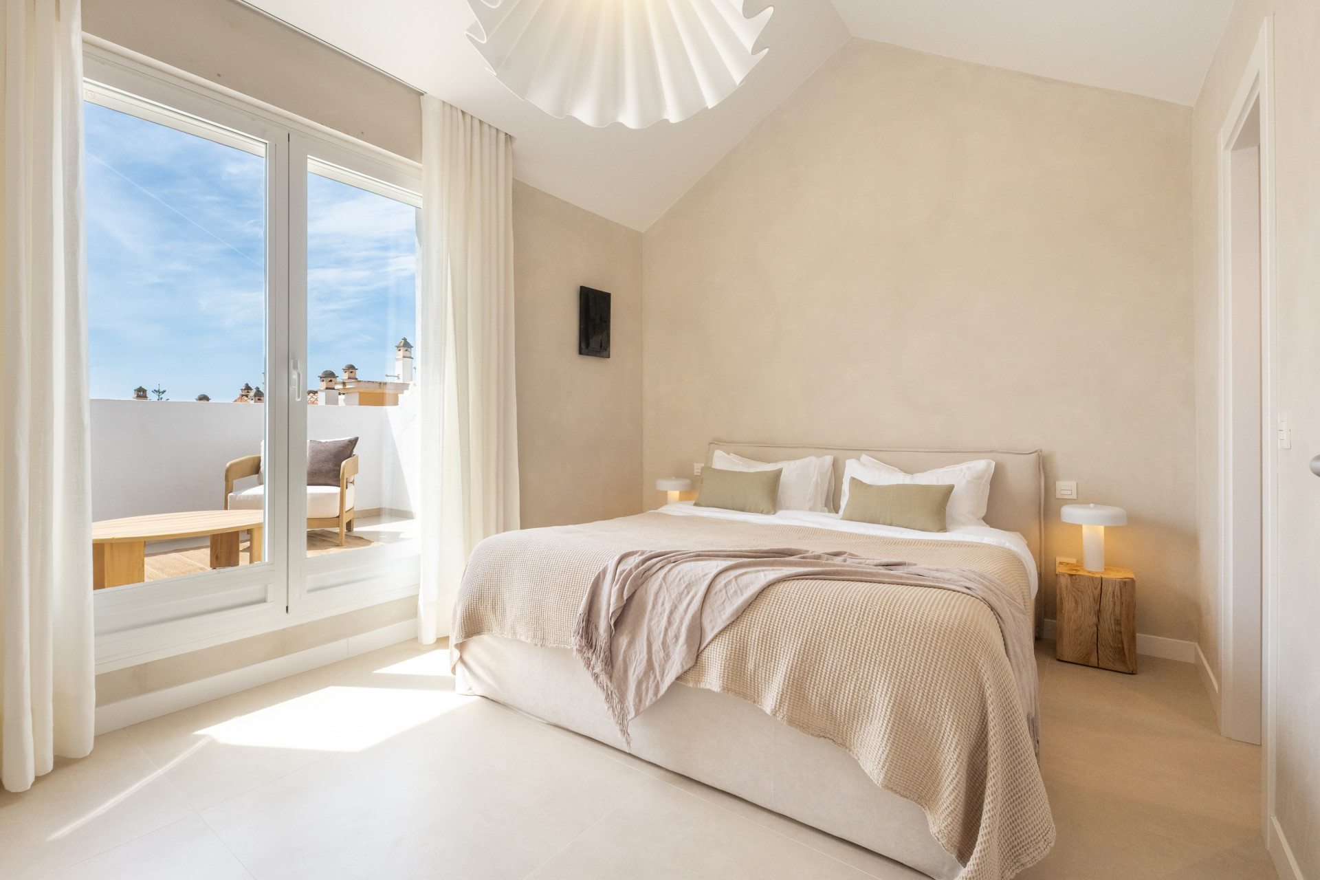 Town House 3 Bedrooms 3 Bathrooms in Marbella, Costa del Sol