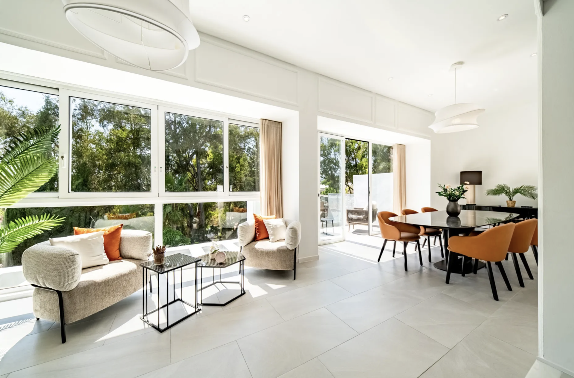 Villa 4 Bedrooms 5 Bathrooms in Marbella, Costa del Sol