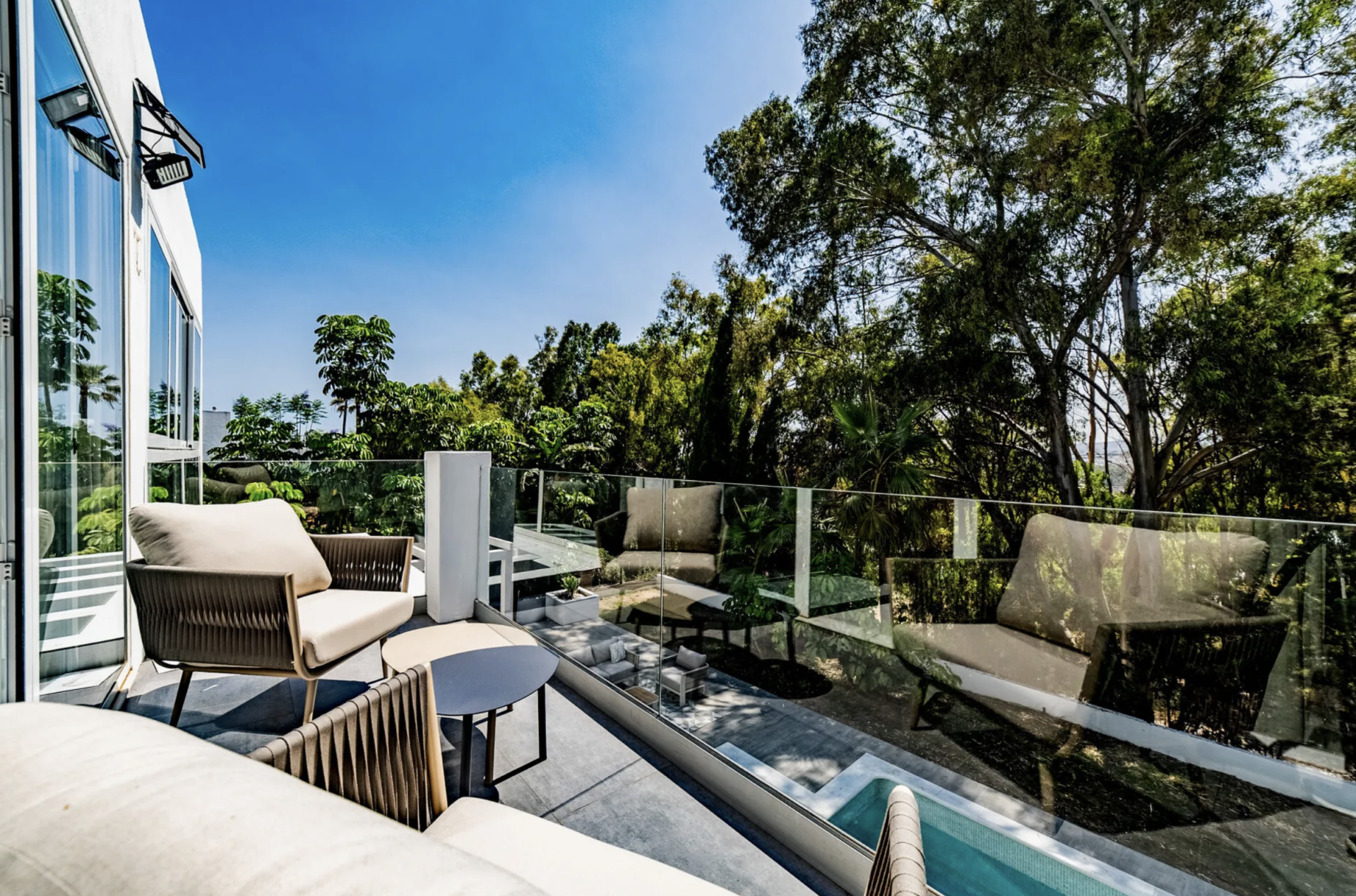 Villa 4 Bedrooms 5 Bathrooms in Marbella, Costa del Sol