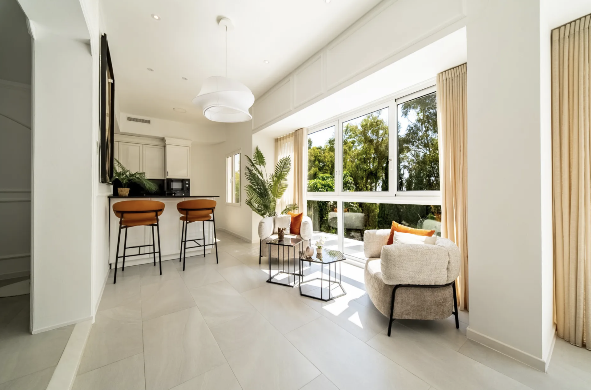 Villa 4 Bedrooms 5 Bathrooms in Marbella, Costa del Sol