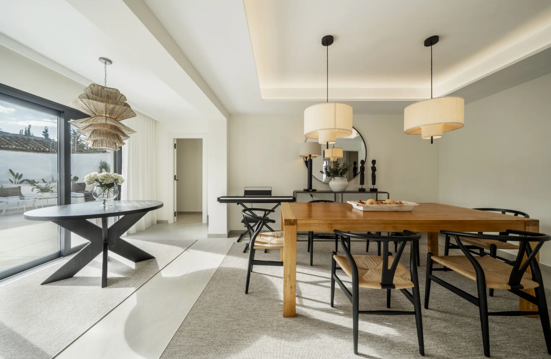 Villa 5 Bedrooms 5 Bathrooms in Marbella, Costa del Sol