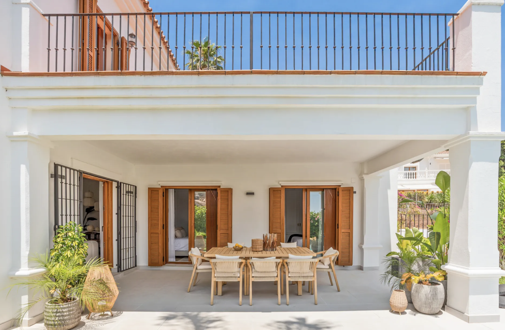 Villa 5 Bedrooms 4 Bathrooms in Marbella, Costa del Sol