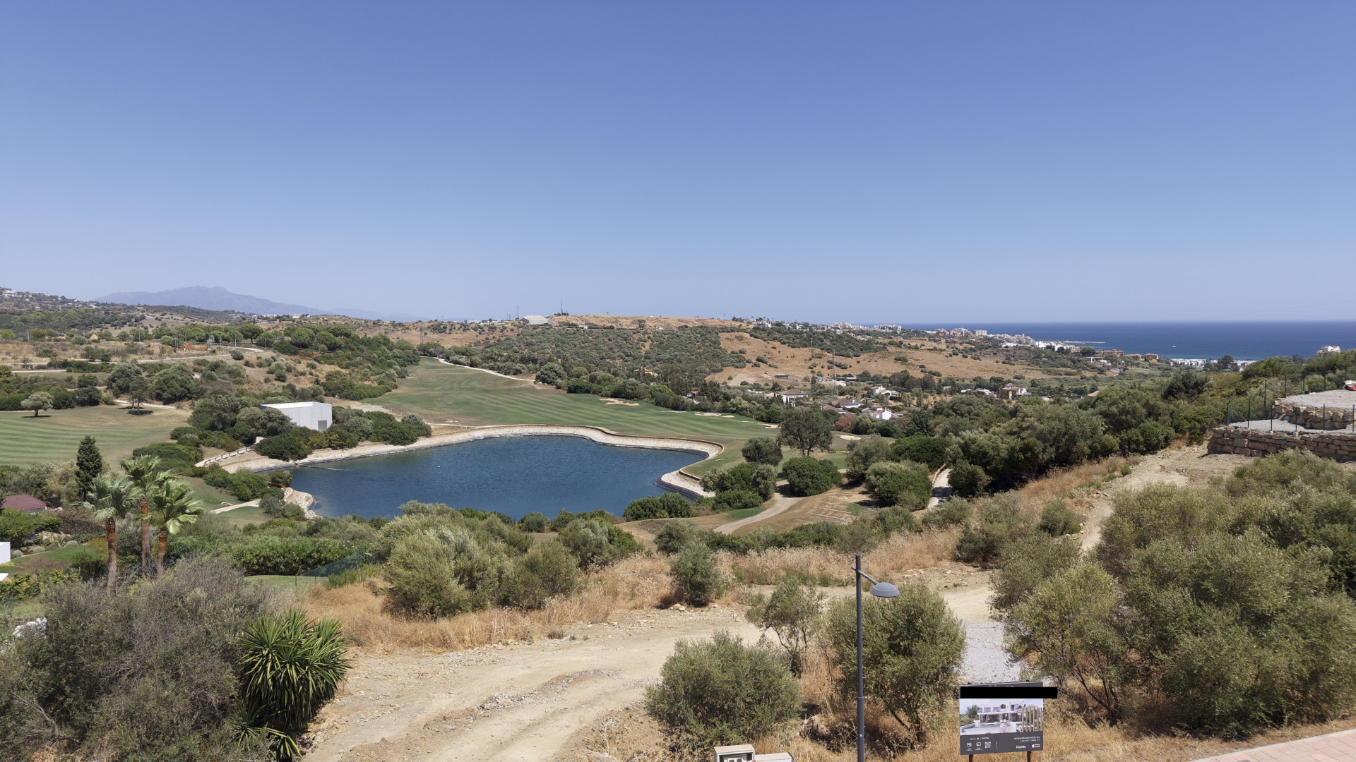 Villa 4 Bedrooms 4 Bathrooms in Estepona, Costa del Sol