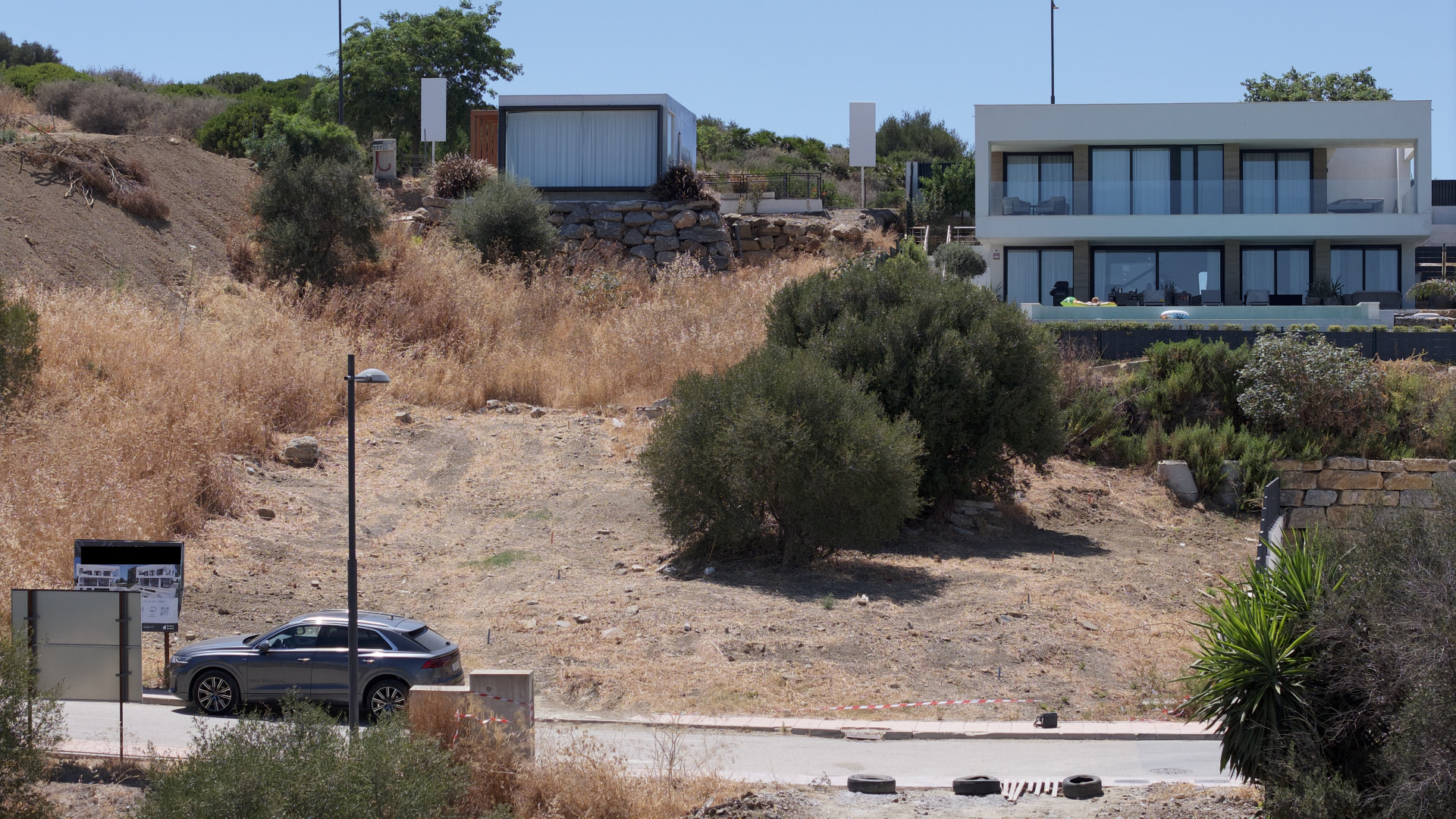 Villa 4 Bedrooms 4 Bathrooms in Estepona, Costa del Sol