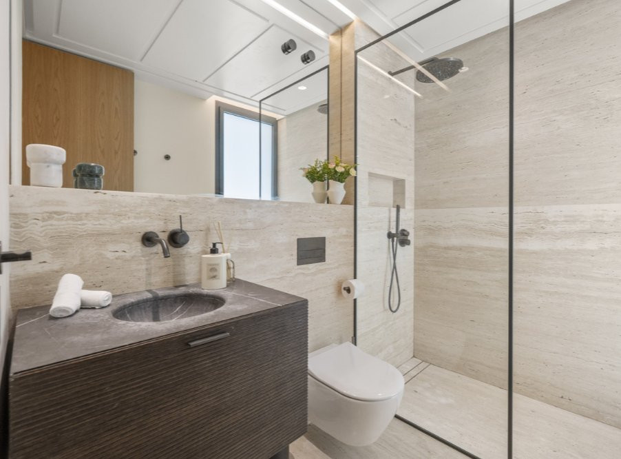 Penthouse 3 Bedrooms 2 Bathrooms in Estepona, Costa del Sol