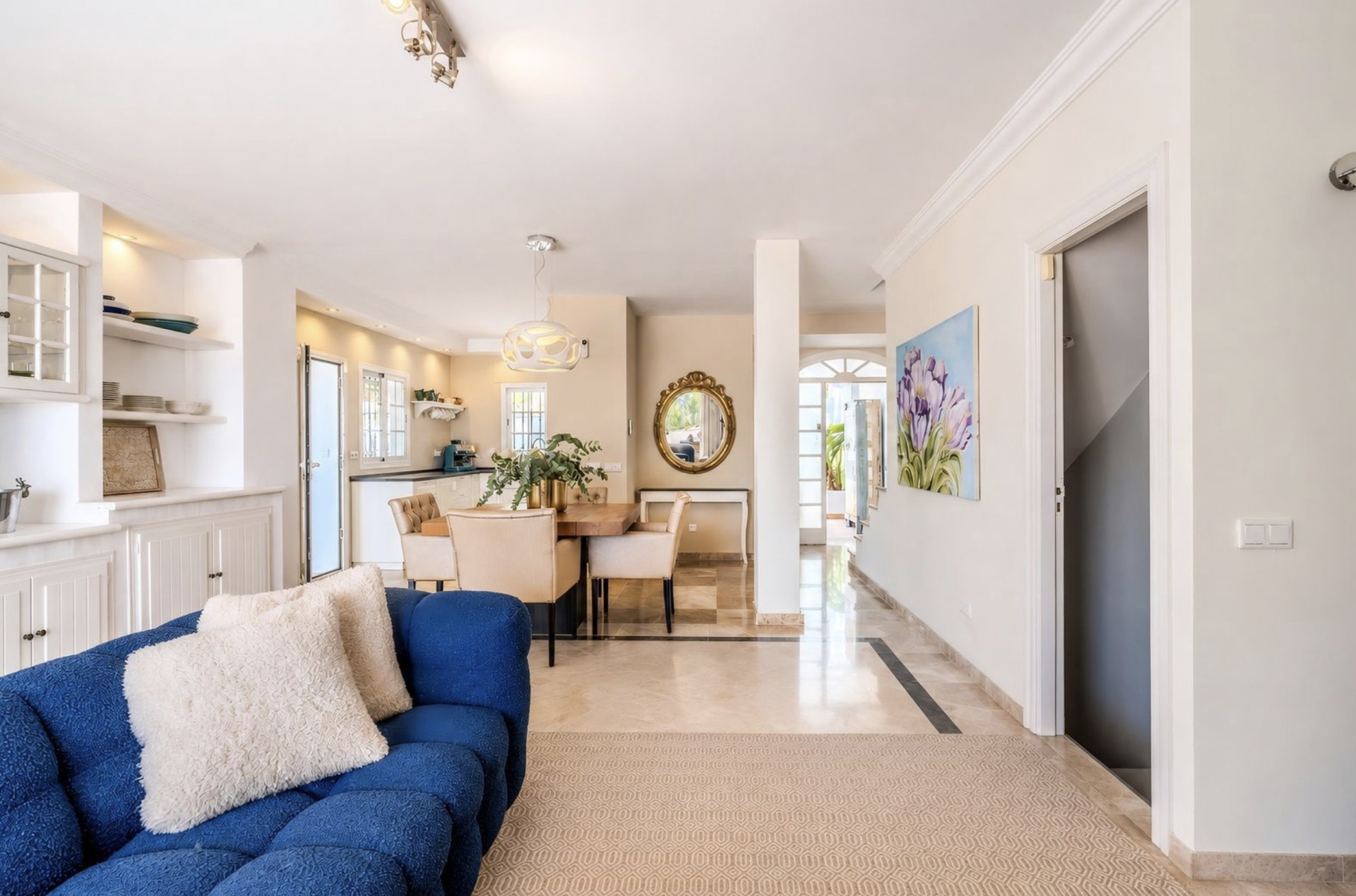 Villa 4 Bedrooms 5 Bathrooms in Marbella, Costa del Sol