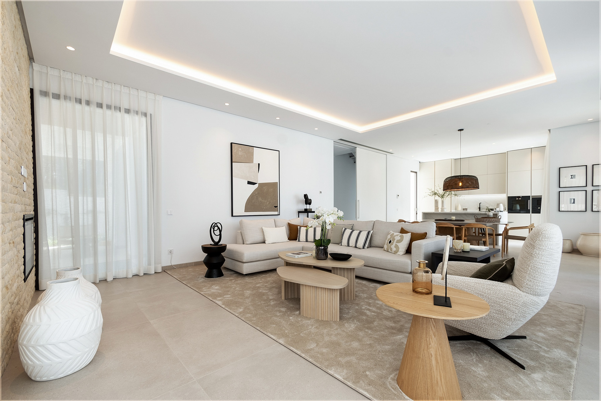 Villa 4 Bedrooms 4 Bathrooms in Marbella, Costa del Sol