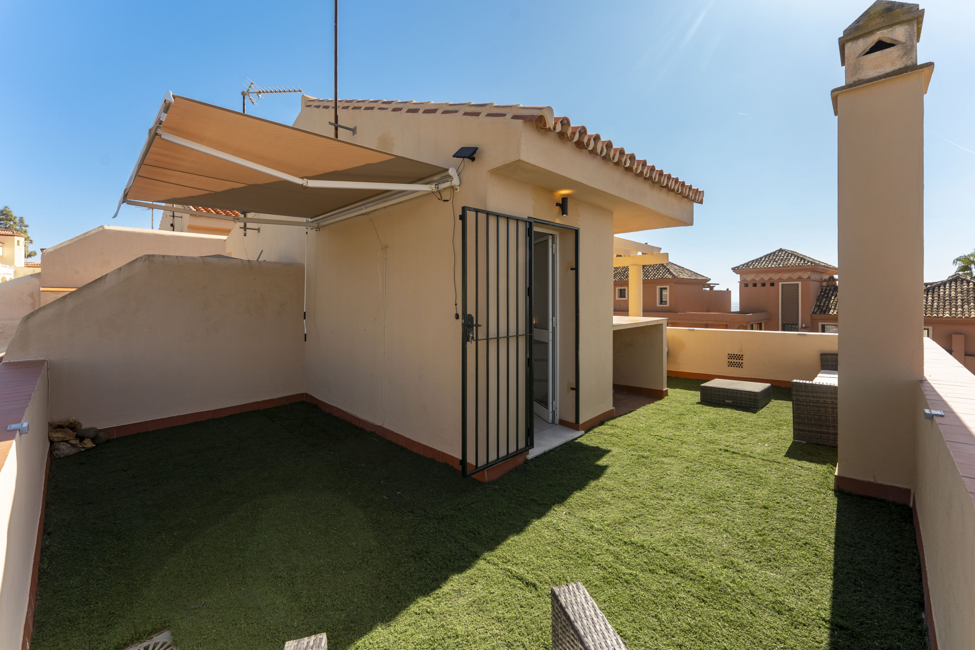 Town House 3 Bedrooms 3 Bathrooms in Marbella, Costa del Sol