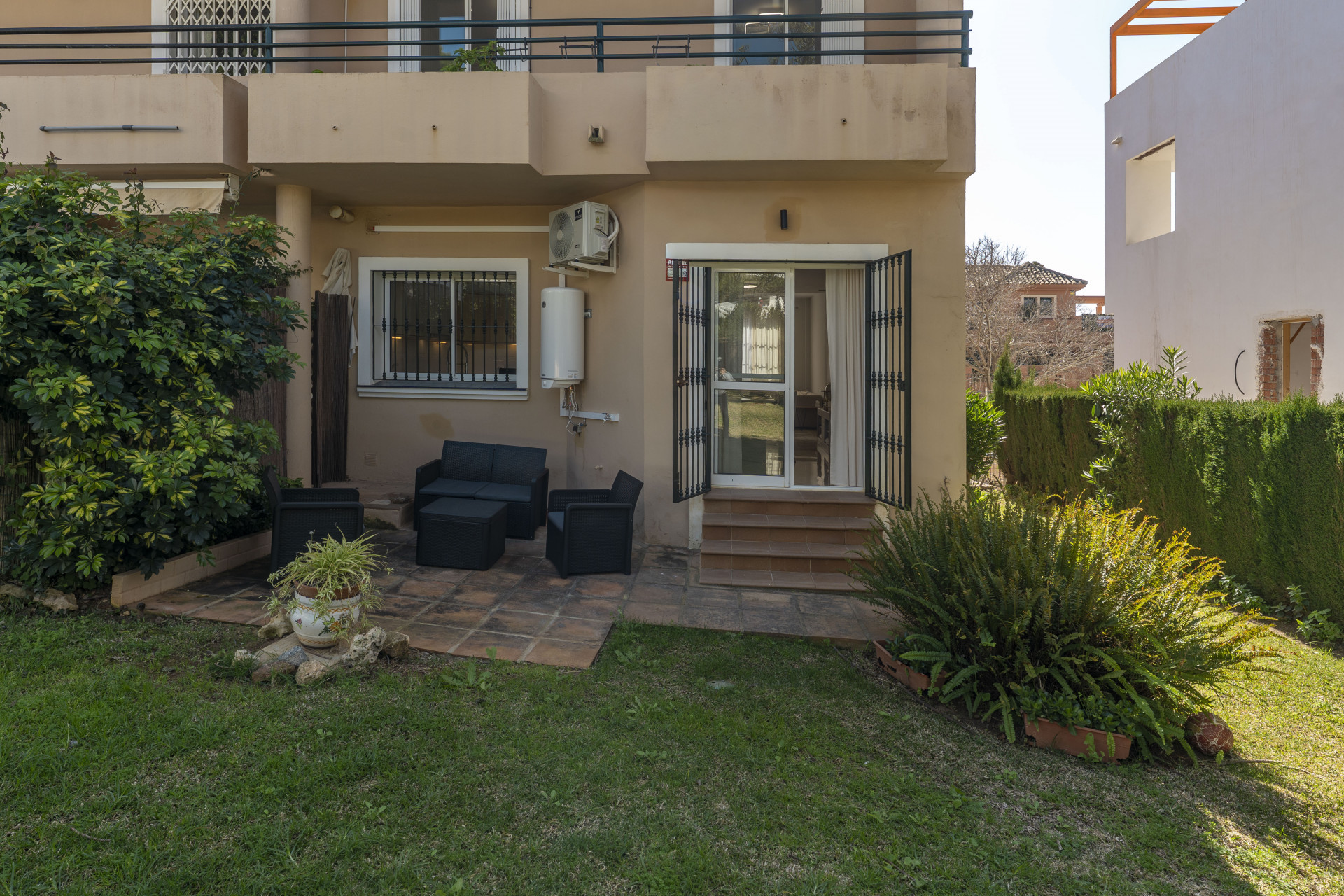 Town House 3 Bedrooms 3 Bathrooms in Marbella, Costa del Sol
