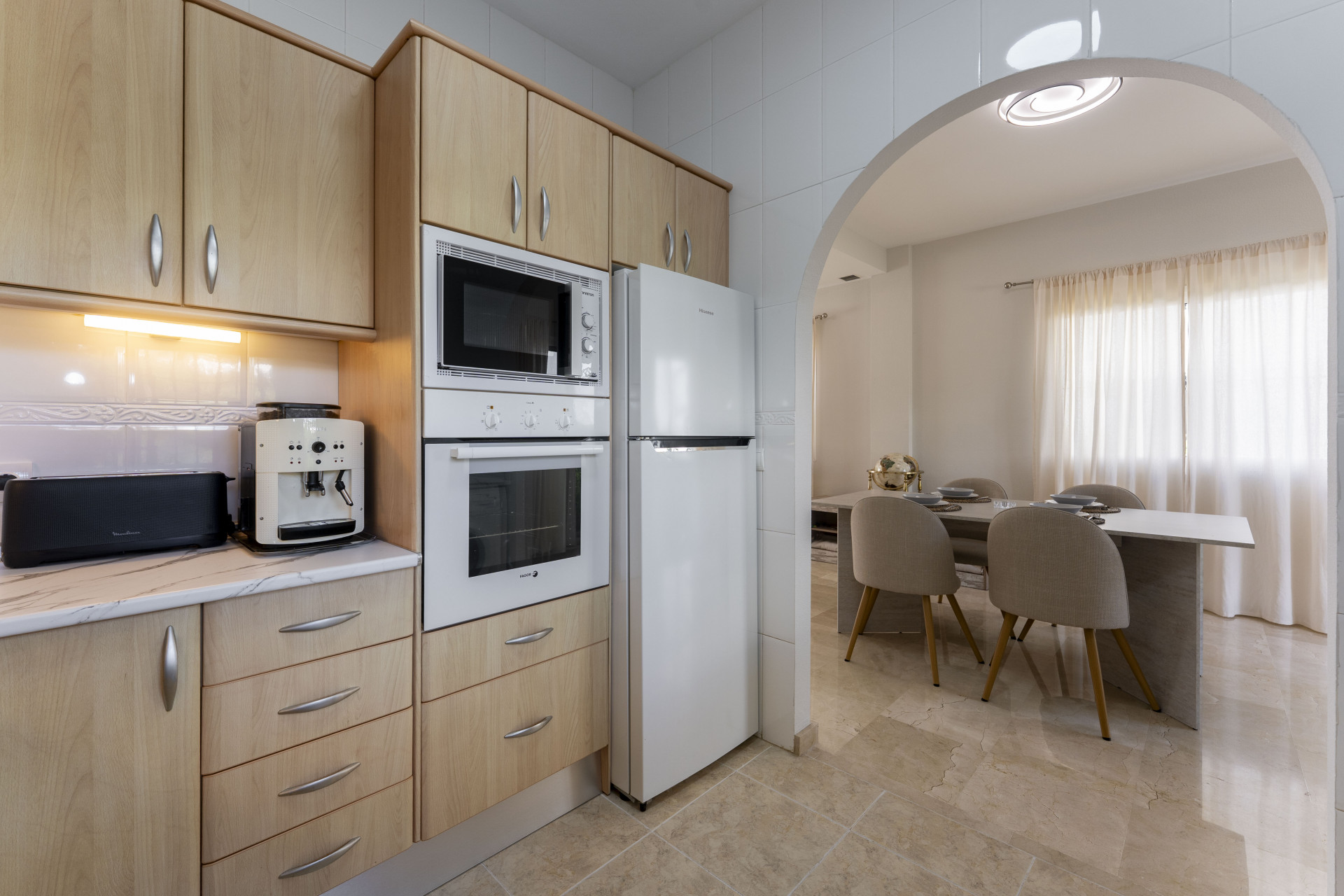 Town House 3 Bedrooms 3 Bathrooms in Marbella, Costa del Sol