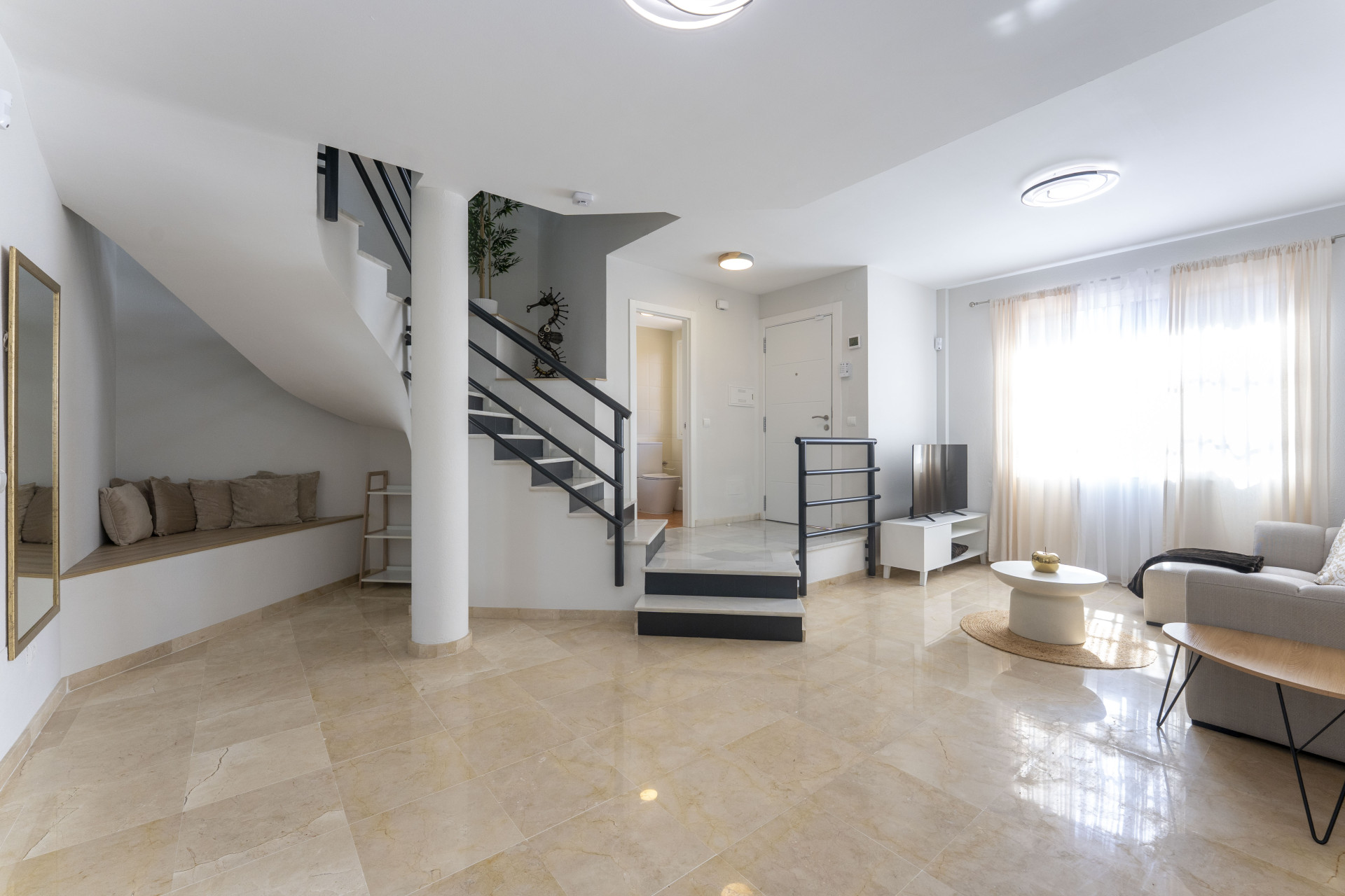 Town House 3 Bedrooms 3 Bathrooms in Marbella, Costa del Sol